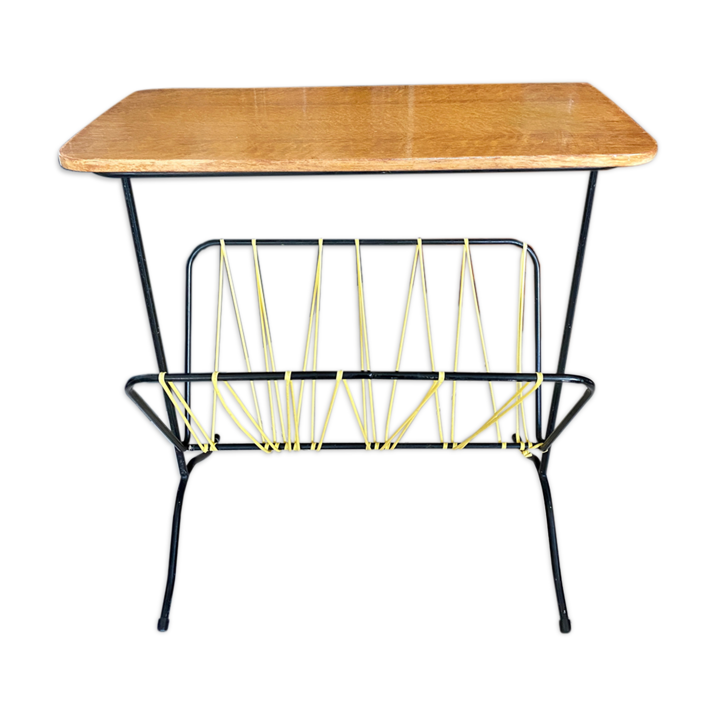 Vintage scoubidou tablet magazine holder