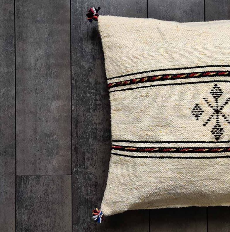 Pale yellow Berber cushion in cotton