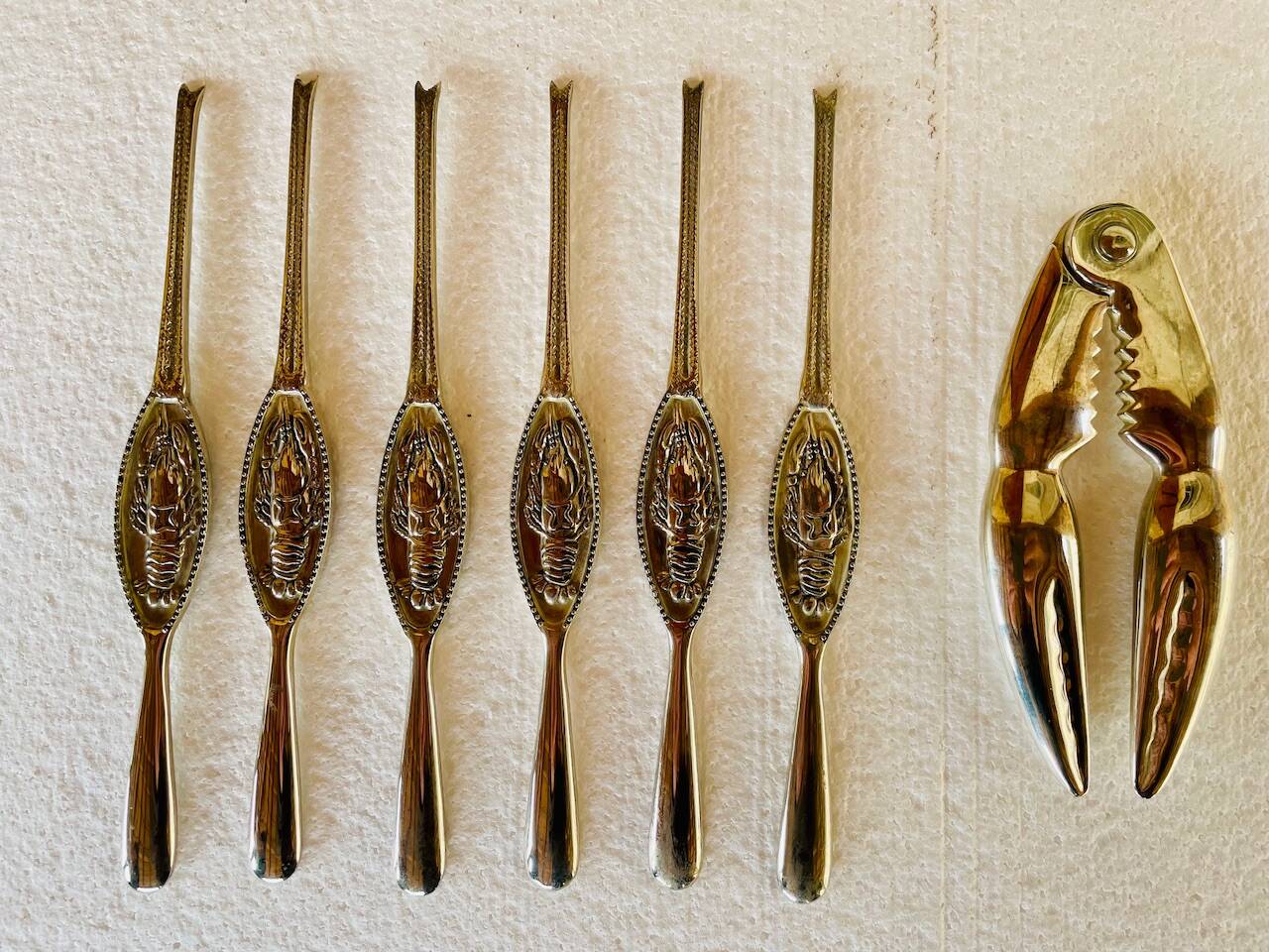 Set of 6 lobster forks and tongs, silver plated metal by Silea, circa 70