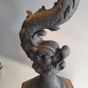 Monumental lamp with a dolphin in cast iron and lead scales - 110cm