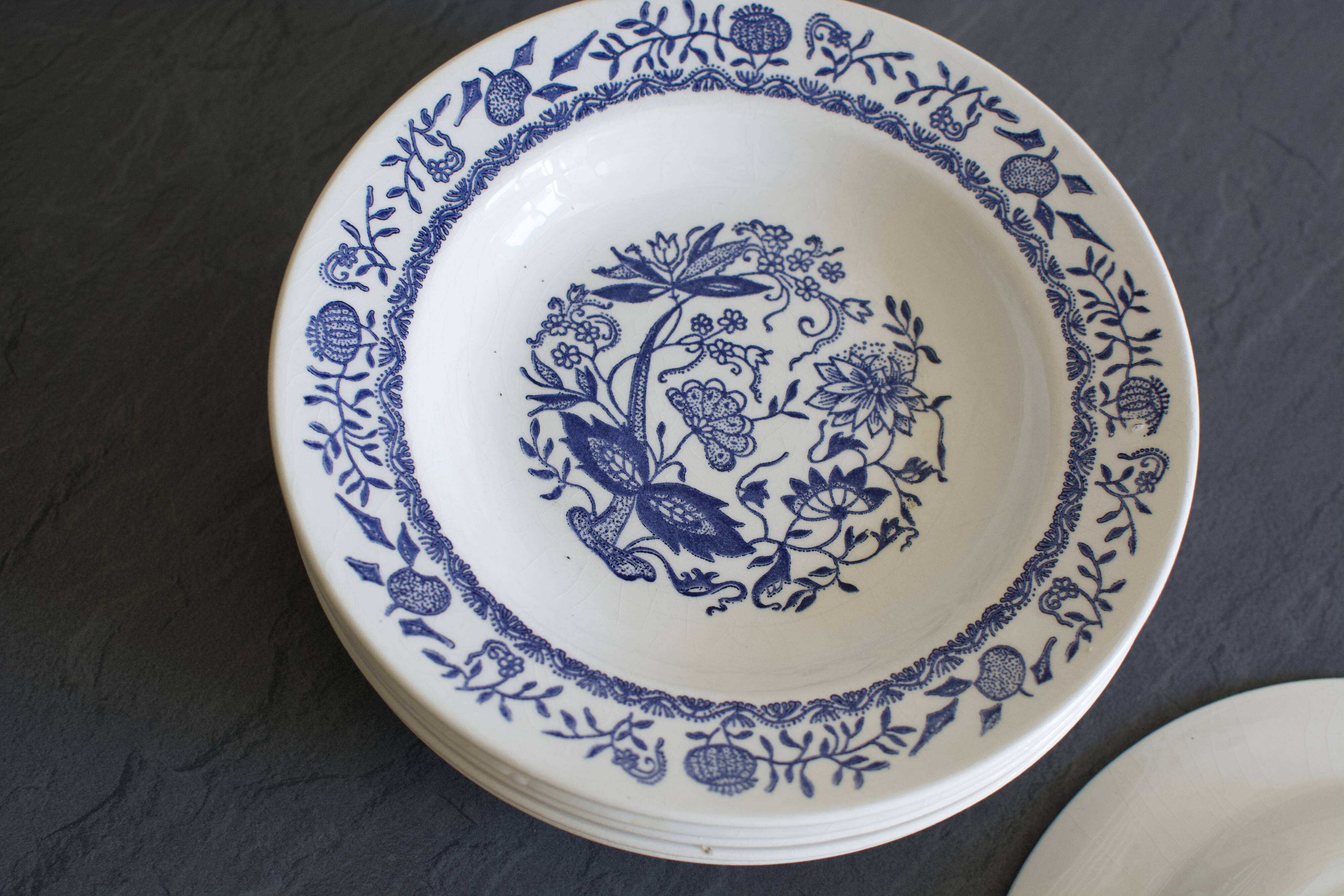 6 Assiettes creuses céramique blanche bleue