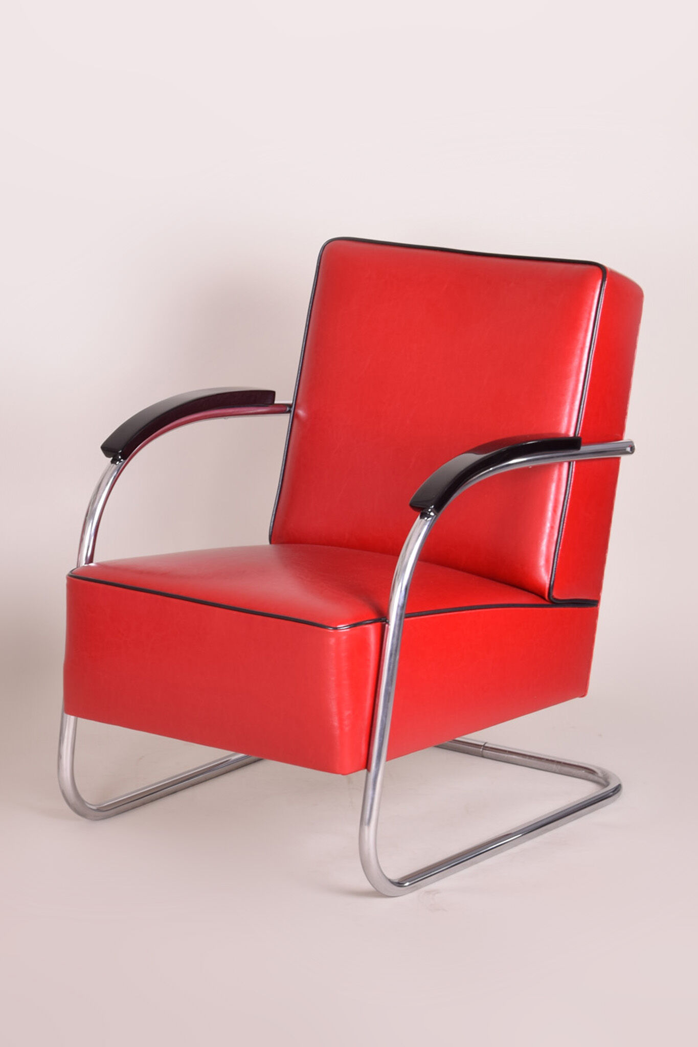 Red Mucke Melder Armchair - 1930s Czechia