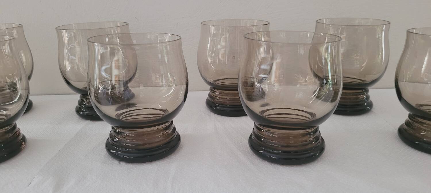 Set of 8 50's glasses