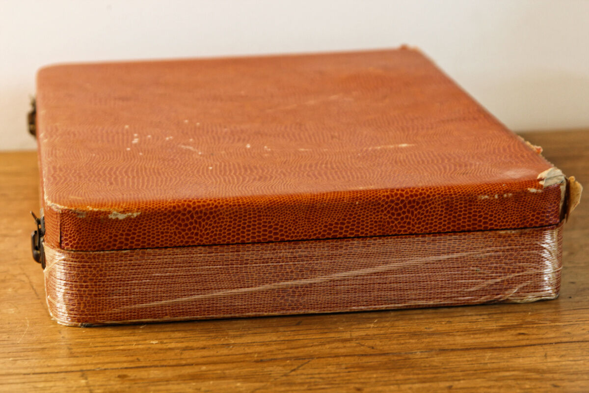 Art Deco cuttlery in silver metal