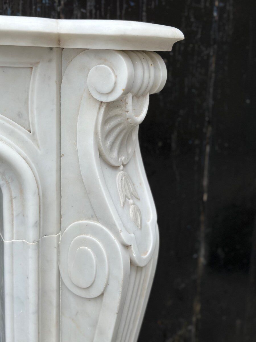 Louis XV style fireplace in white Carrara marble circa 1980