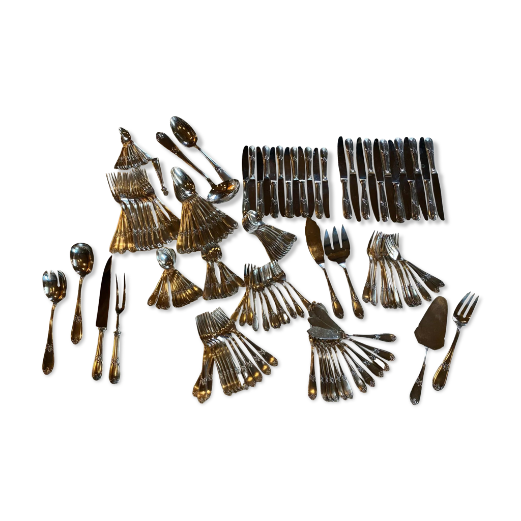 Ménagère thaïlandaise 143 pièces en laiton bronze on Gens de Confiance
