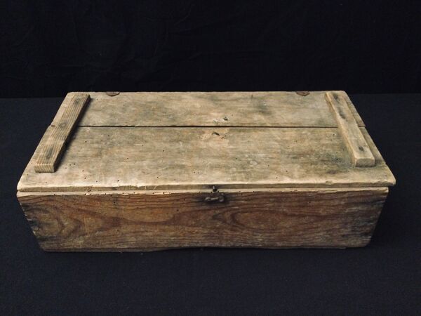 Jeu de boules cloutées