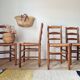 Set of 4 rustic chairs in solid oak and straw.