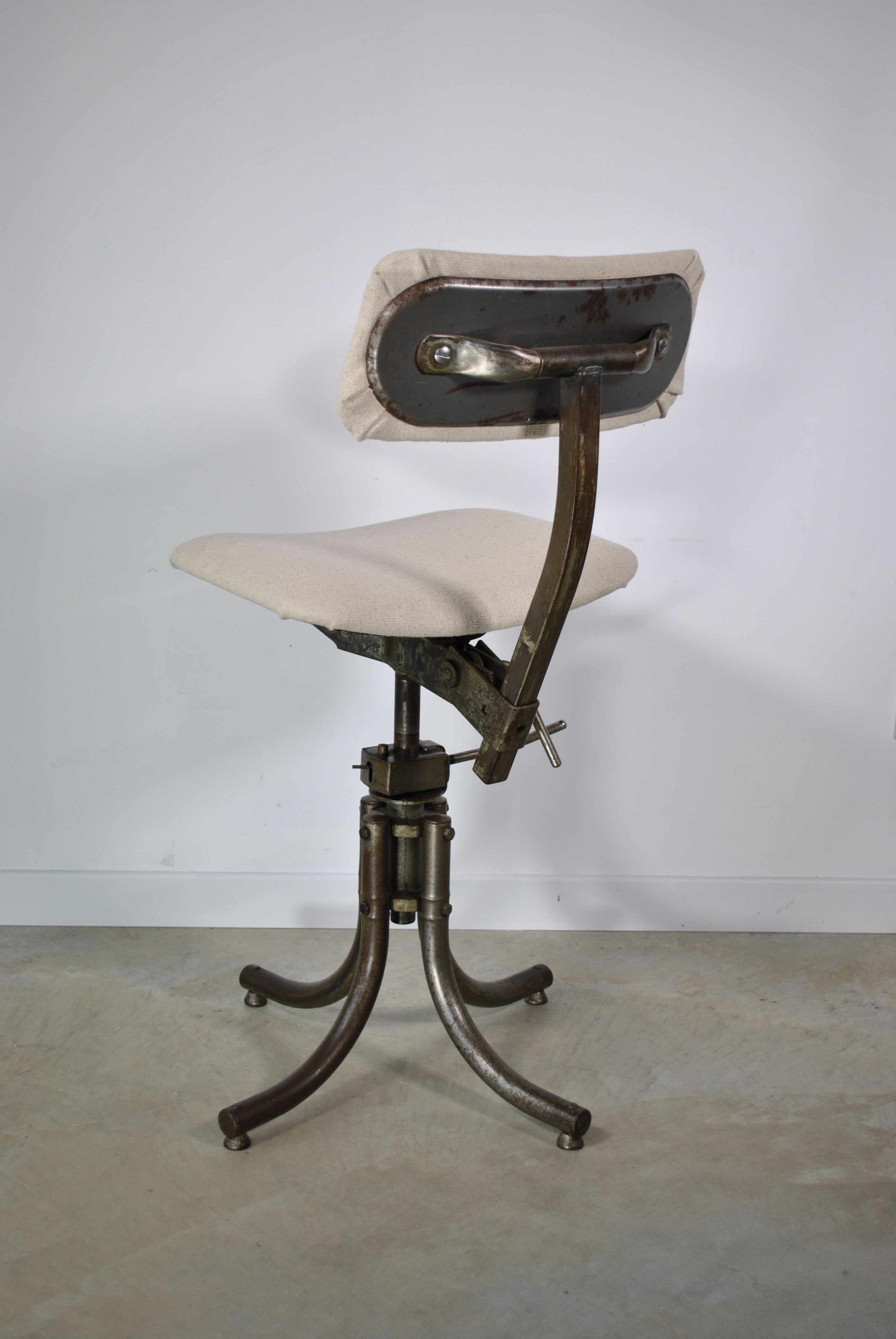 Workshop chair Bienaise 1950