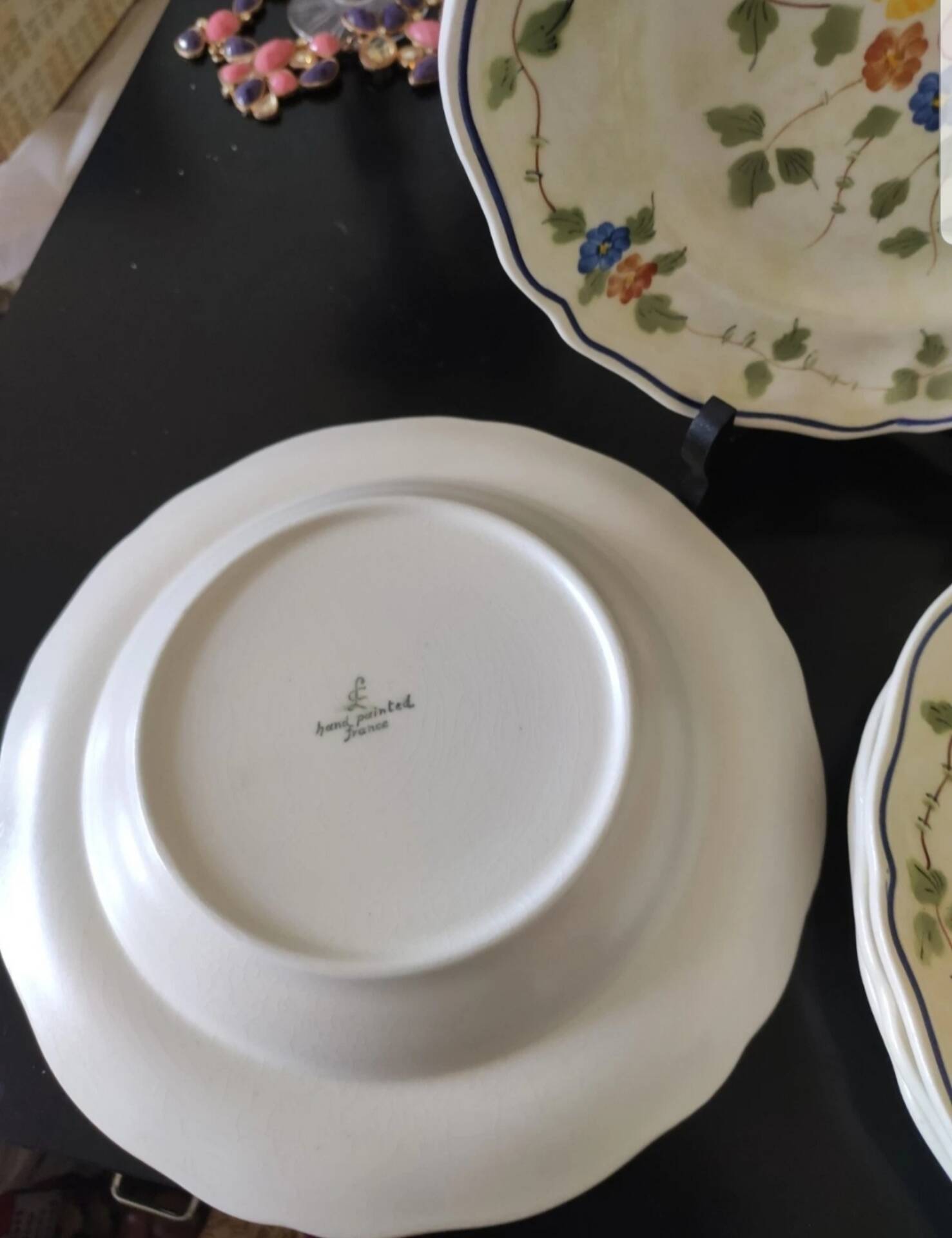 Set of Longchamp plates