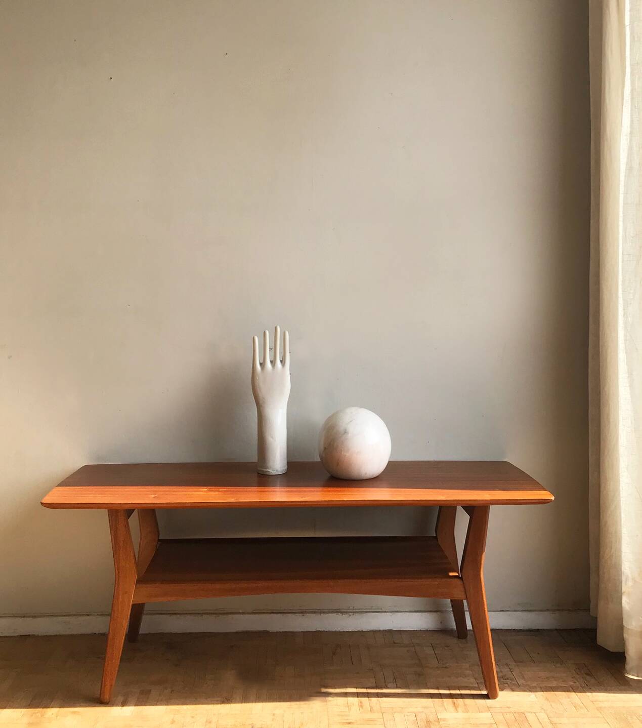 Table basse en teck des années 1960