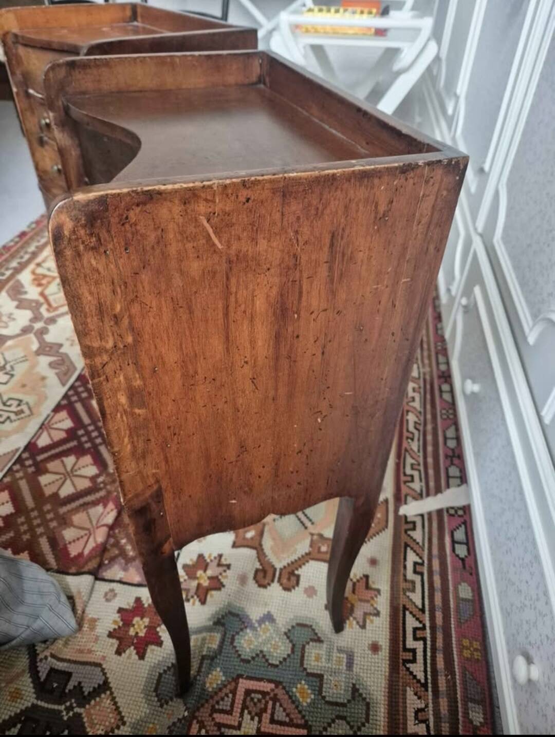 Paire de Chevets Louis XV en Bois Massif - Style  & Charme