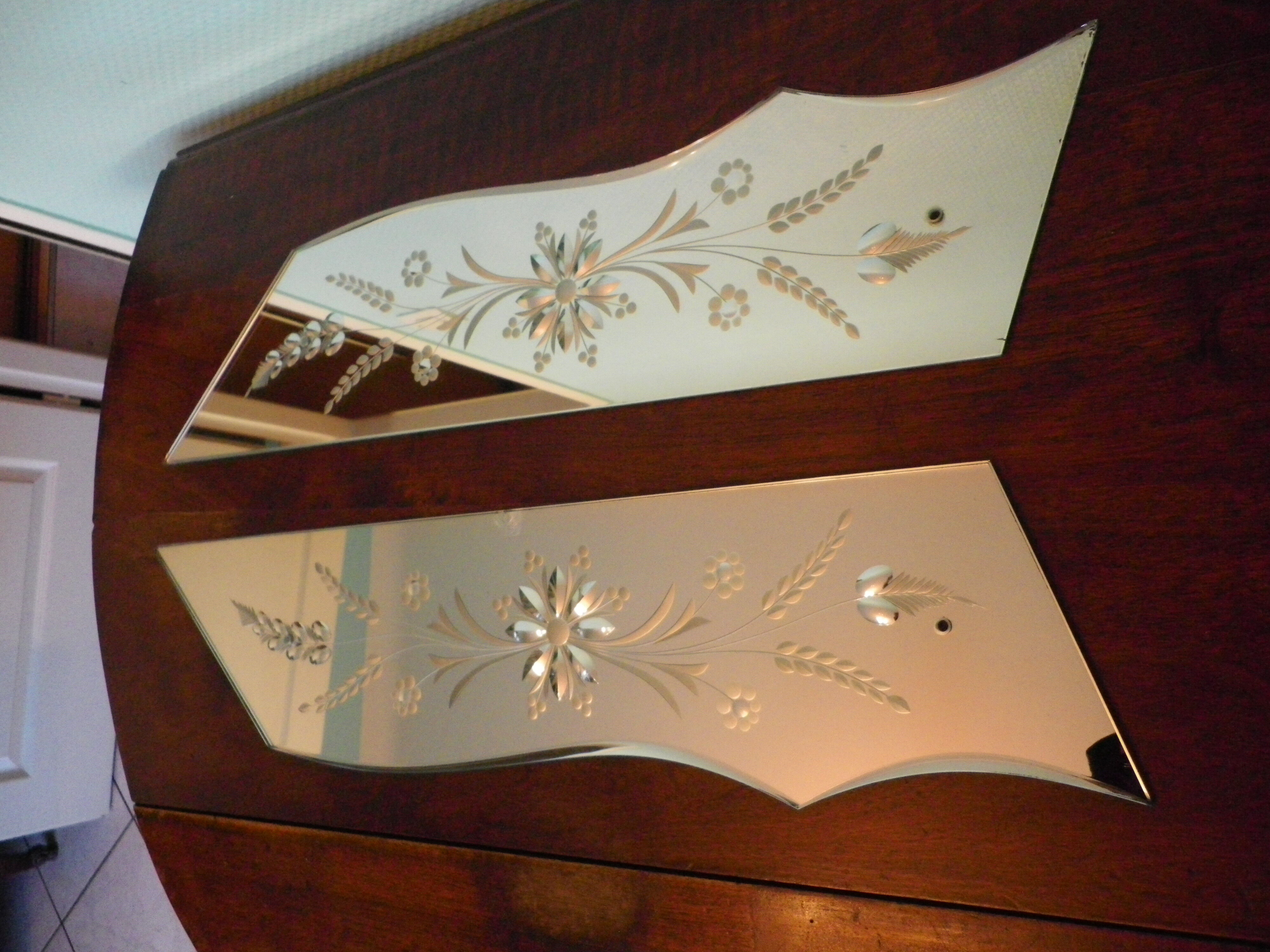 Double Venetian mirror, asymmetrical, beveled