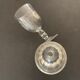 4 verres anciens à pied avec pans coupés