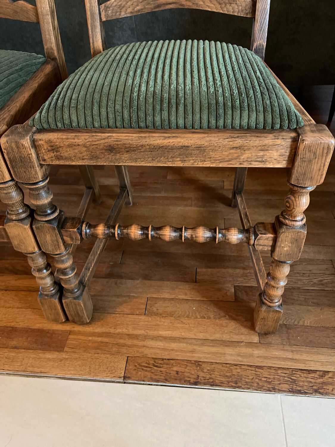 4 antique chairs with green velvet upholstery