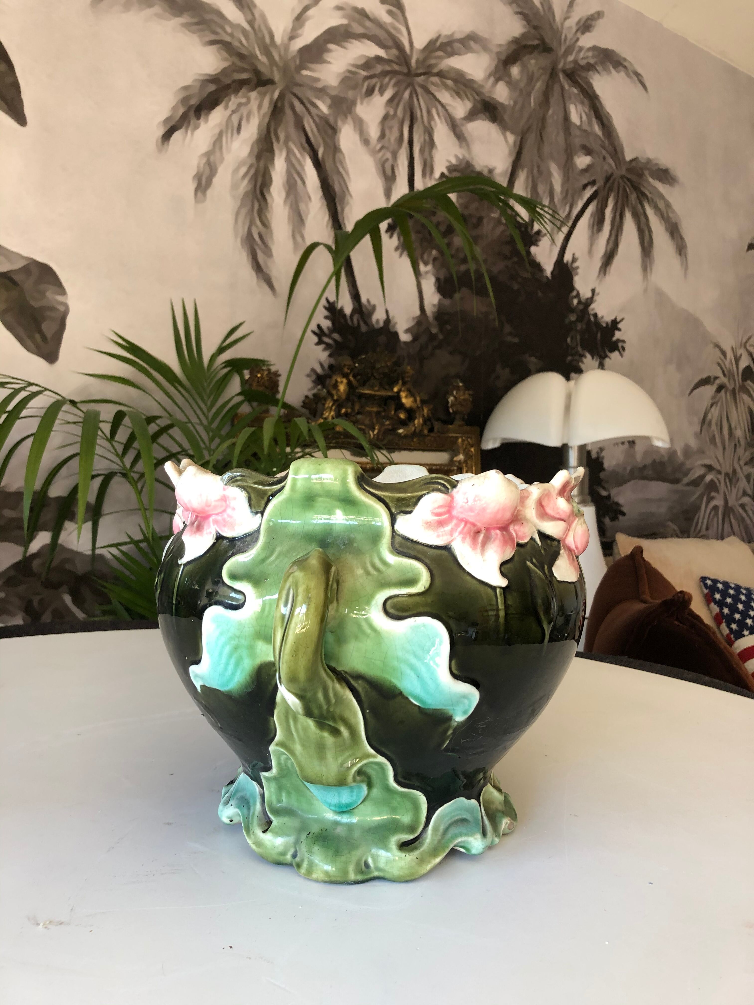 Pot-cover in dabbling