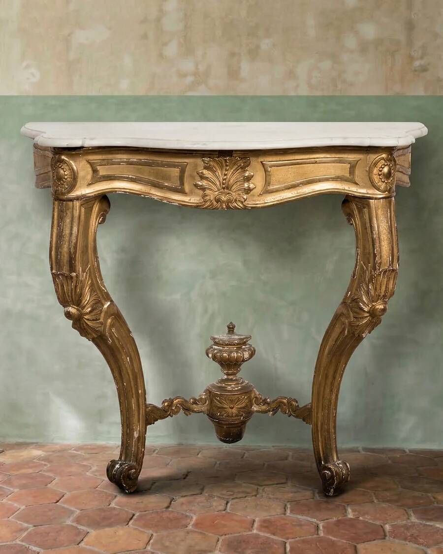 Console Louis XV en bois doré