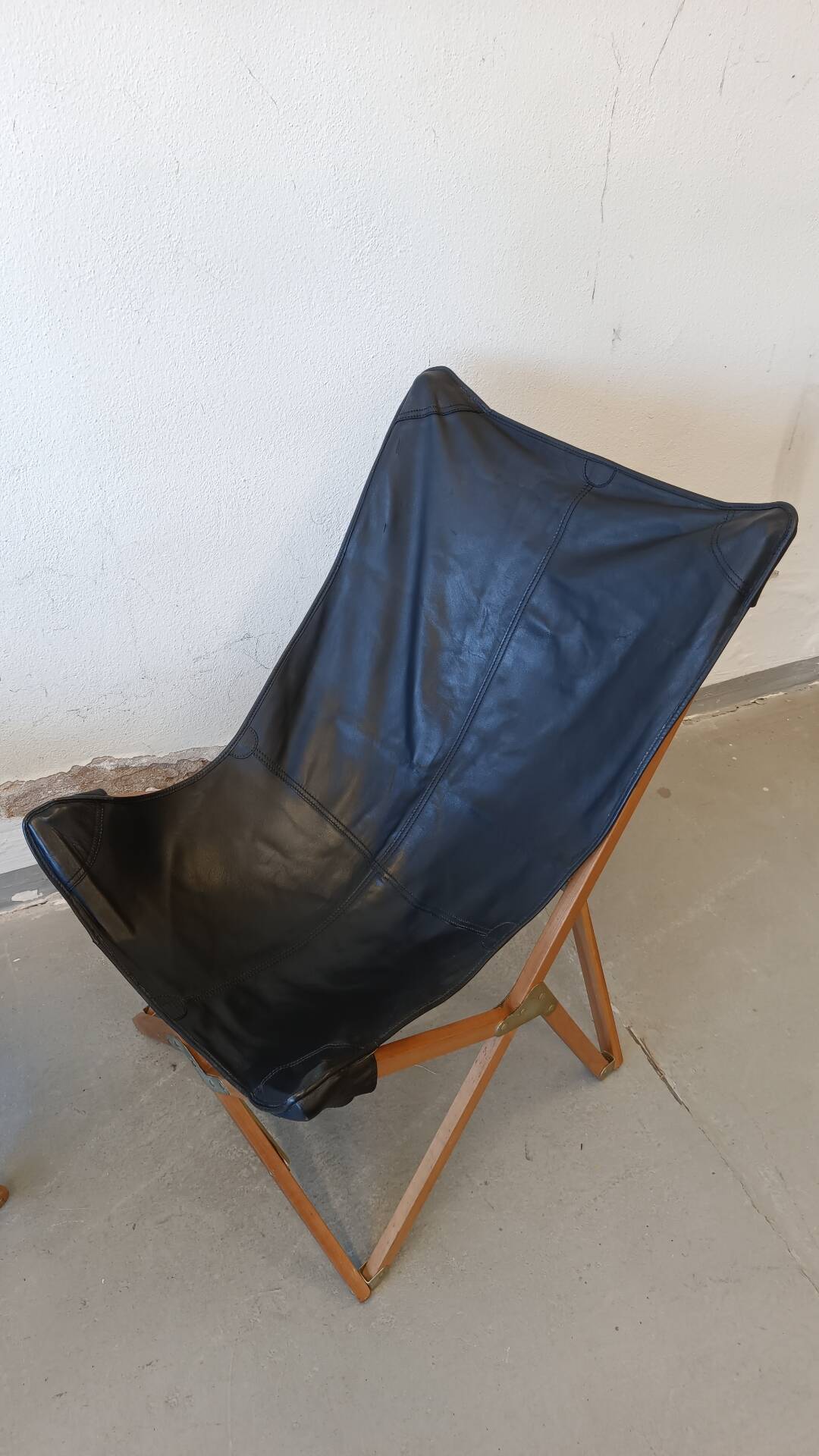 Pair of butterfly chairs