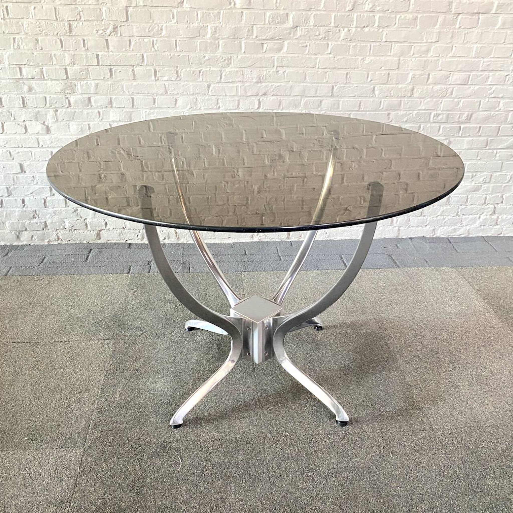 Round dining table - smoked glass & brushed aluminum base