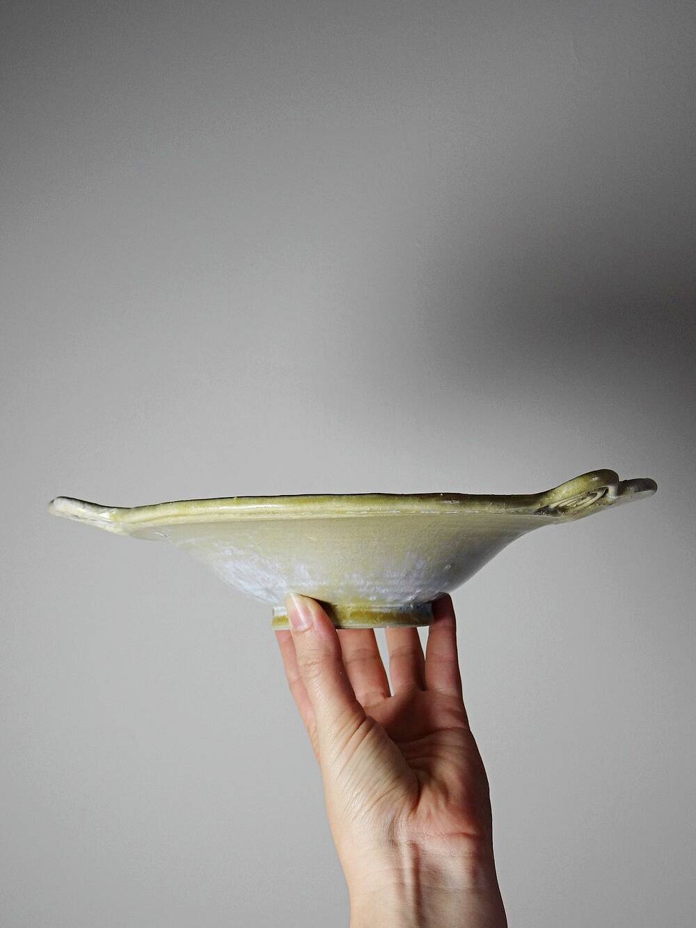 Vintage stoneware pocket bowl with crystalline glazes signed by Françoise Roussel.
