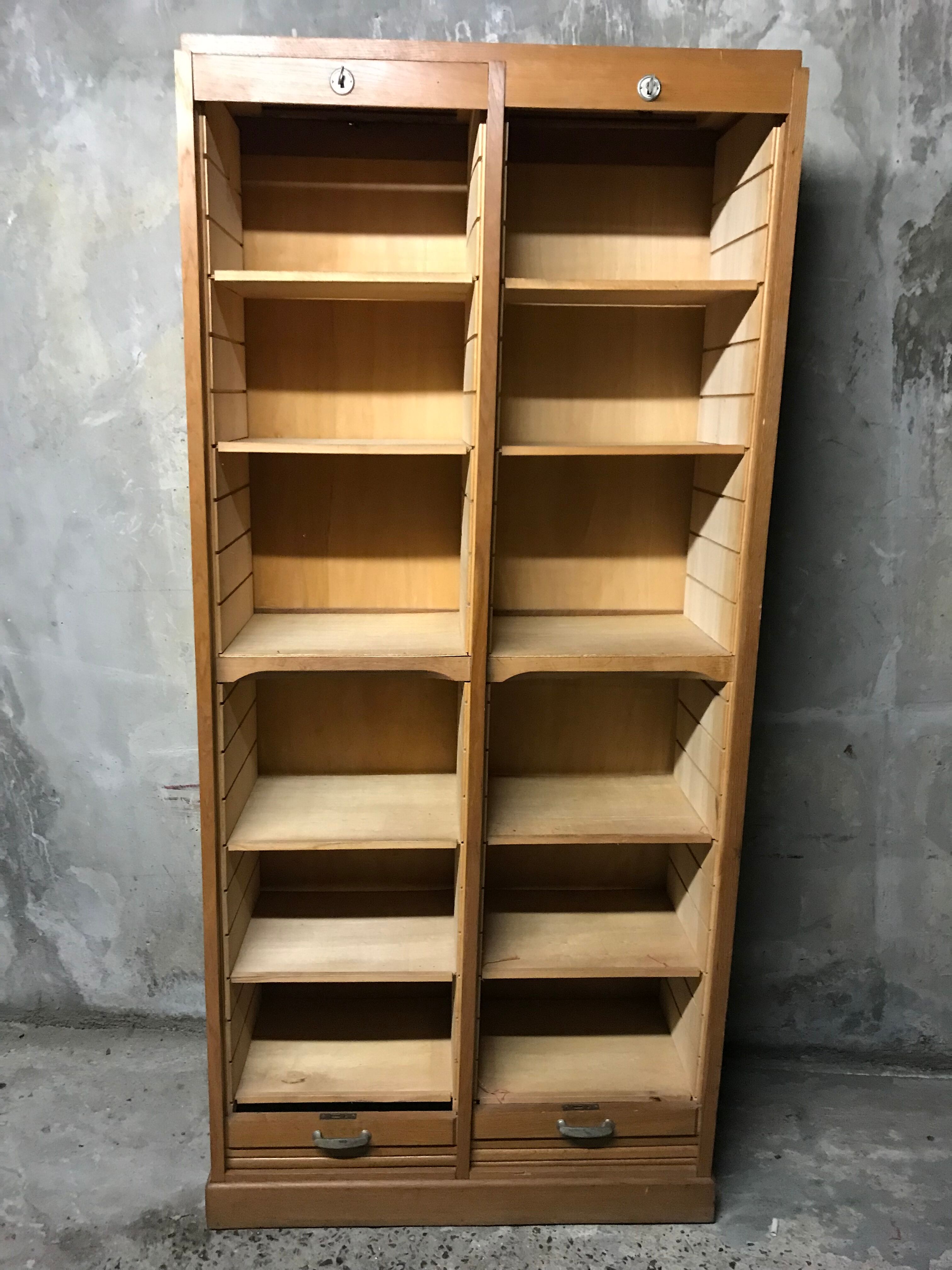Meuble classeur à rideaux de notaire chêne