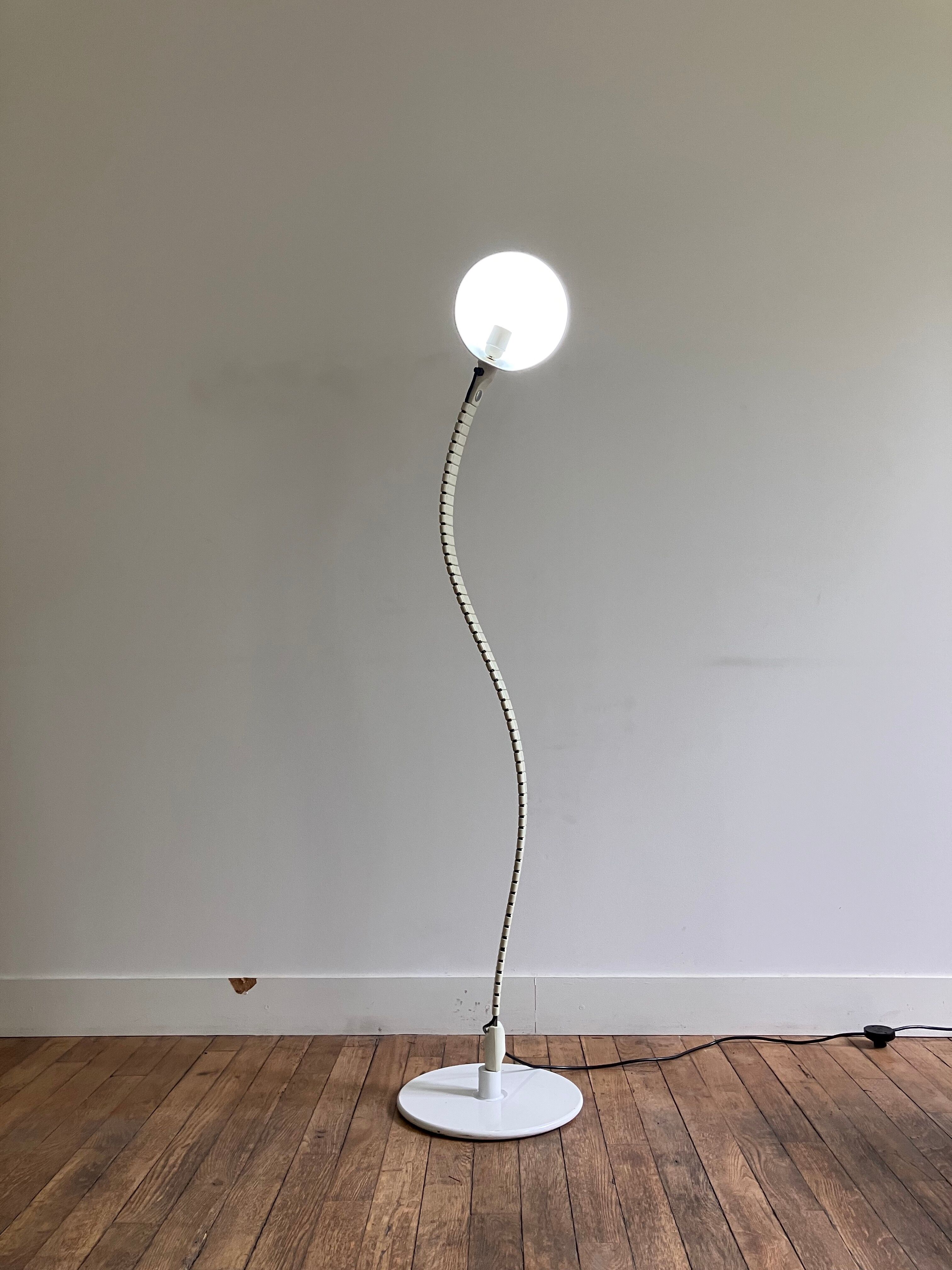 Martinelli Luce floor lamp, by Elio Martinelli, model 2164, known as Flex / Vertebrae