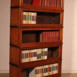 Globe Wernicke Library in oak, 5 pieces.