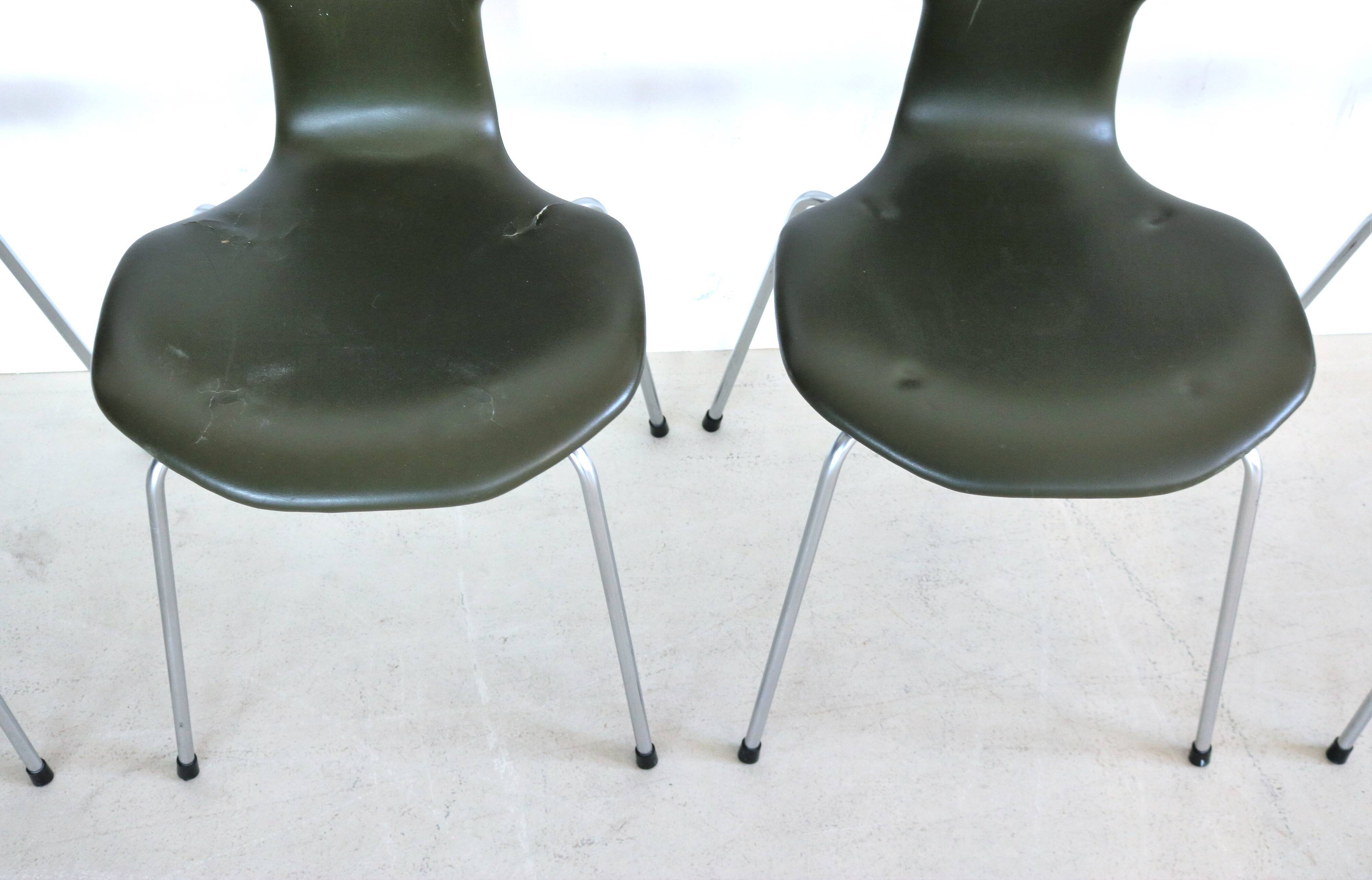Six chaises « marteau » vintage par Arne Jacobsen pour Fritz Hansen