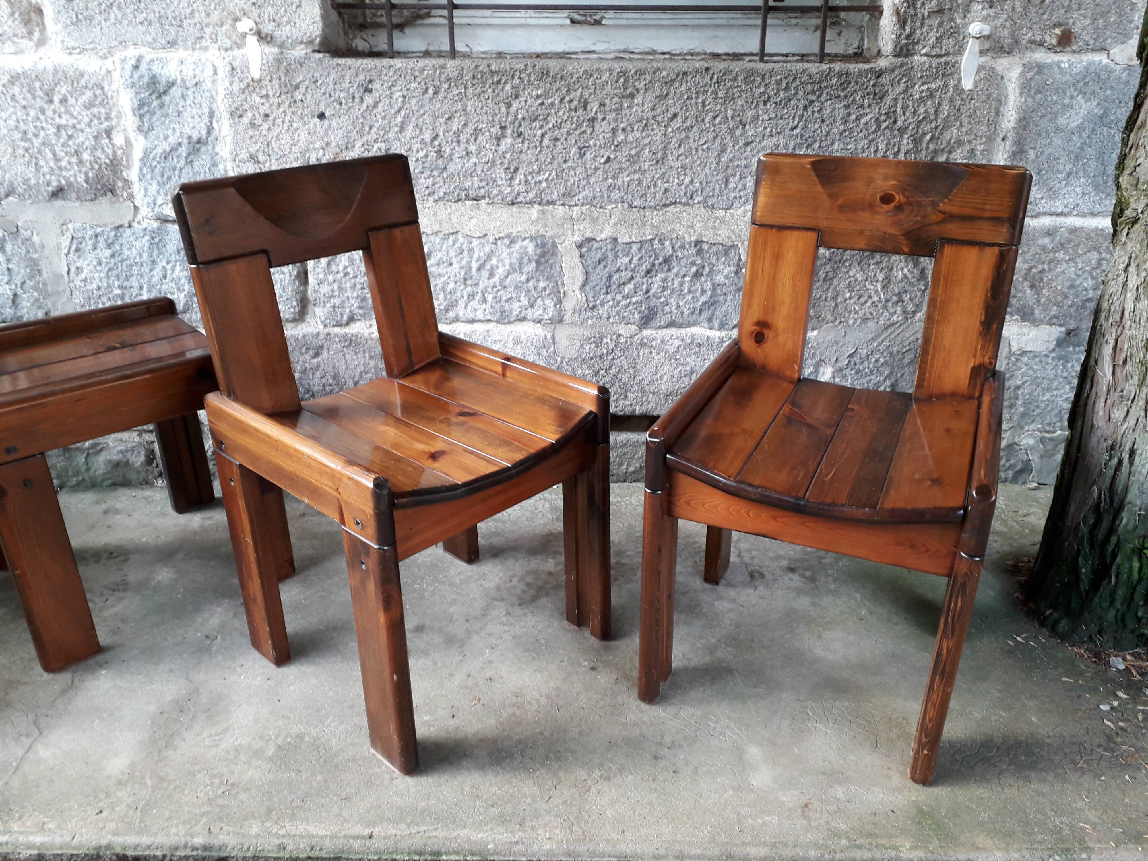 Set of 6 varnished pine chairs