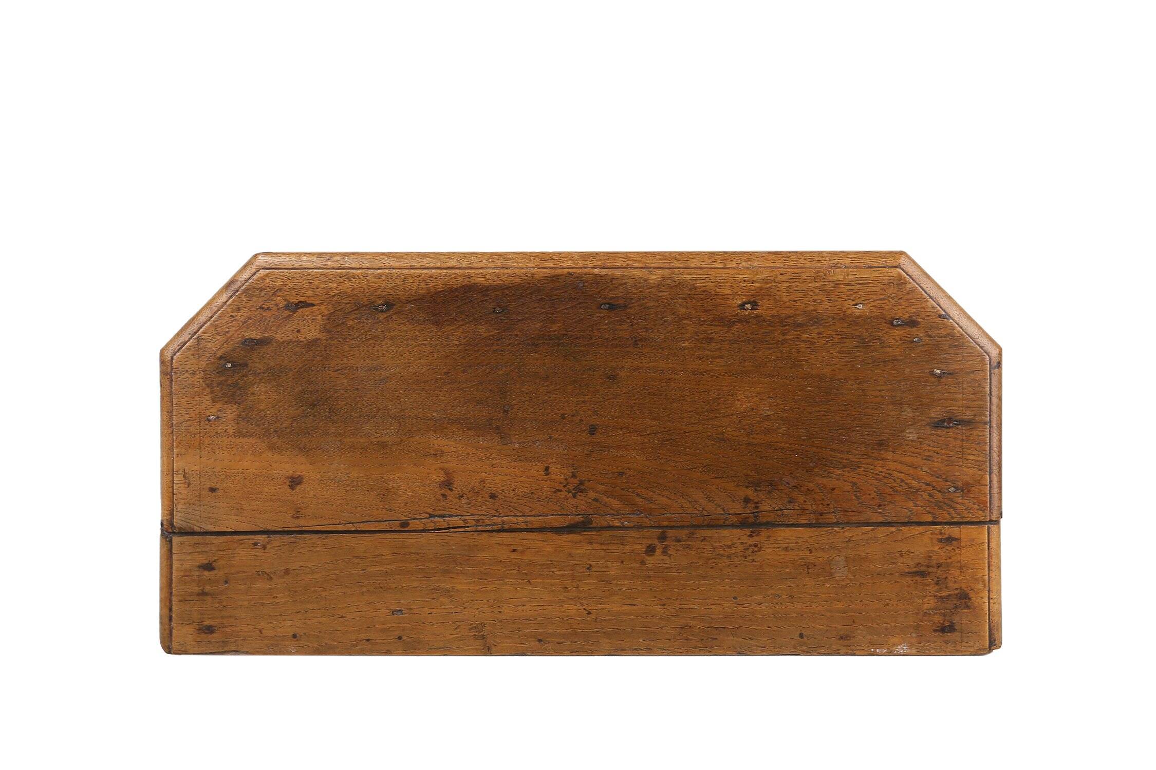 Tabouret d'église rustique en chêne massif, France, vers 1900