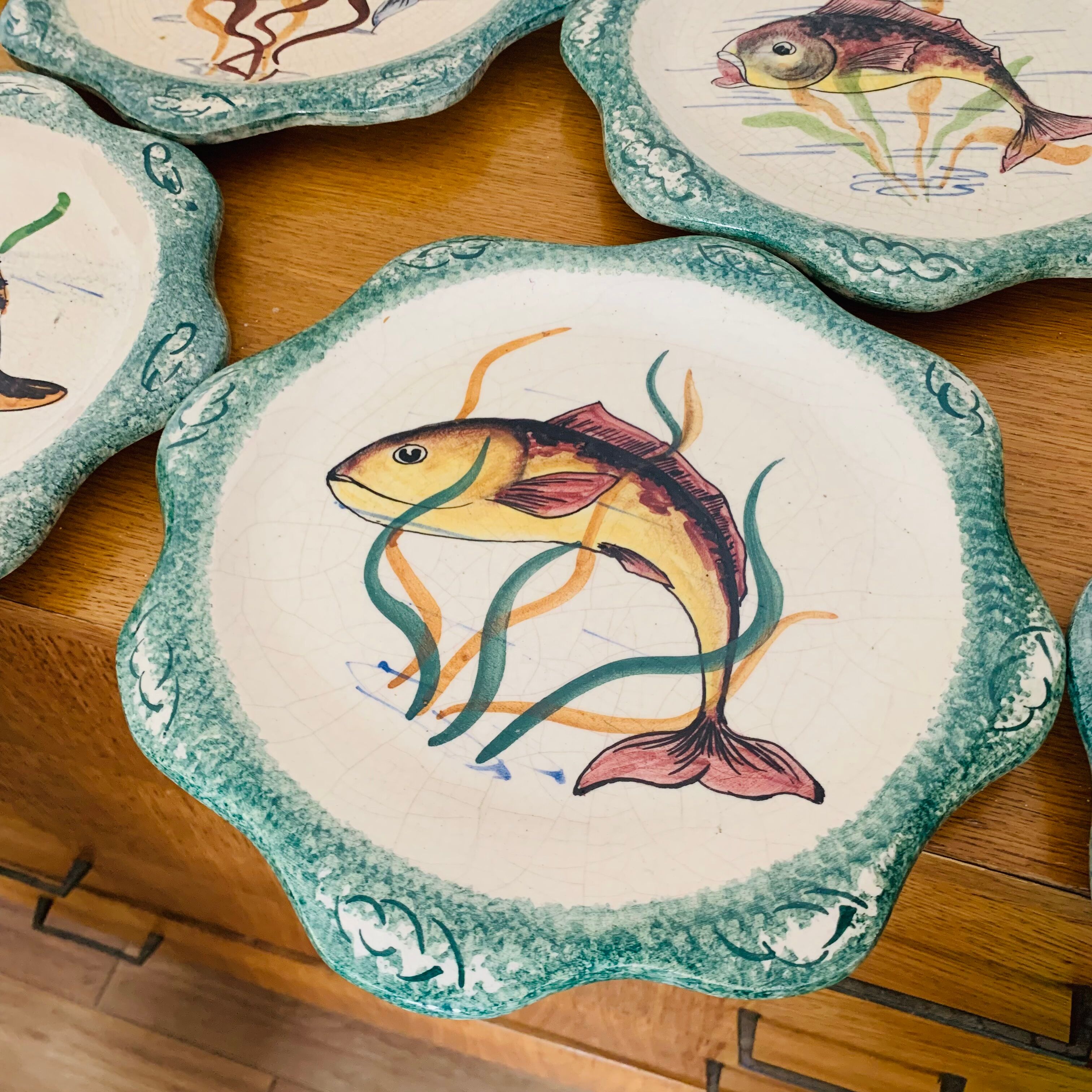 Fish-decorated service