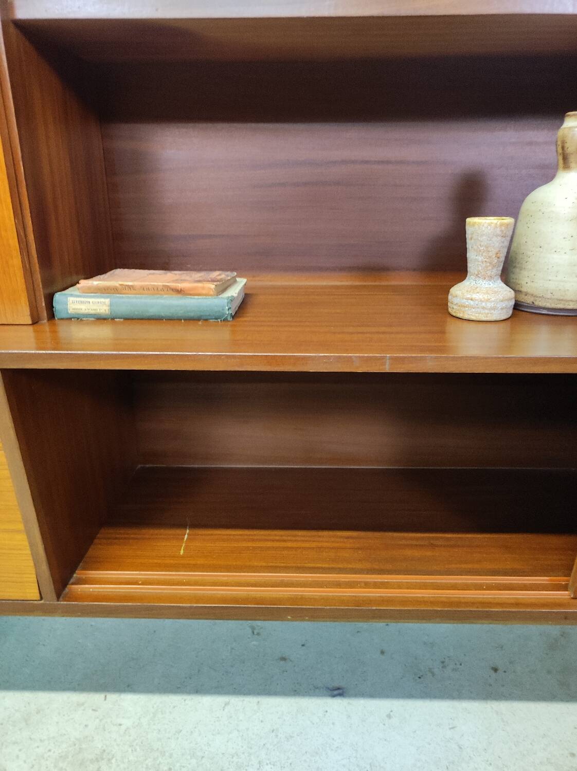 Vintage sideboard / buffet