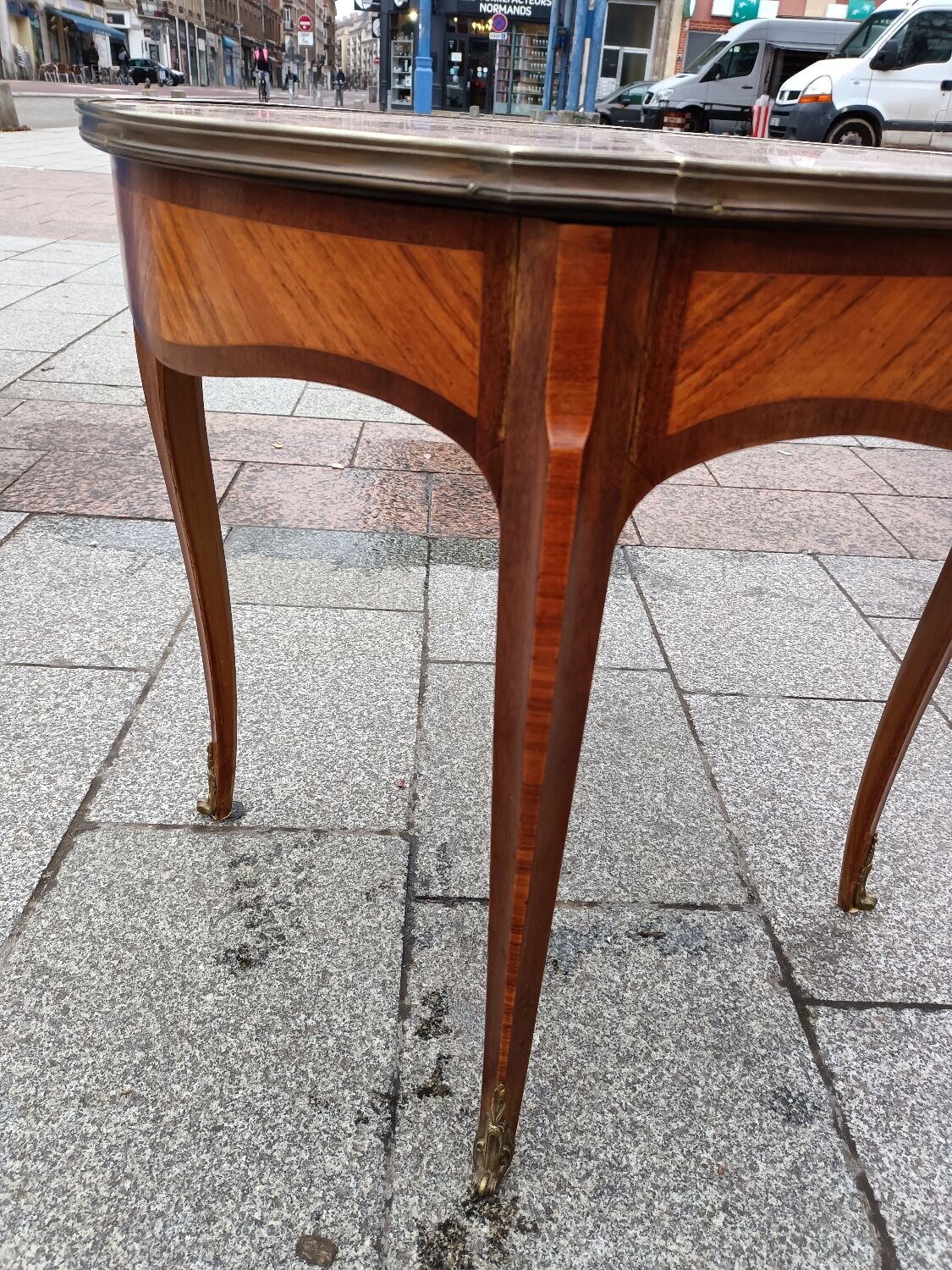 Table basse ancien d'appoint plateau style louis xv