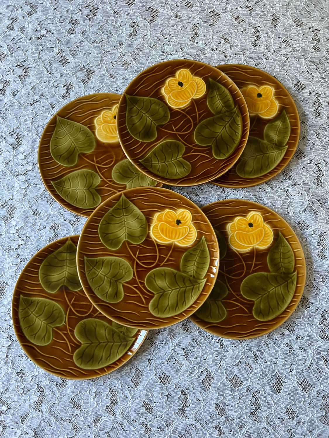 Set of 6 vintage Sarreguemines barbotine dessert plates