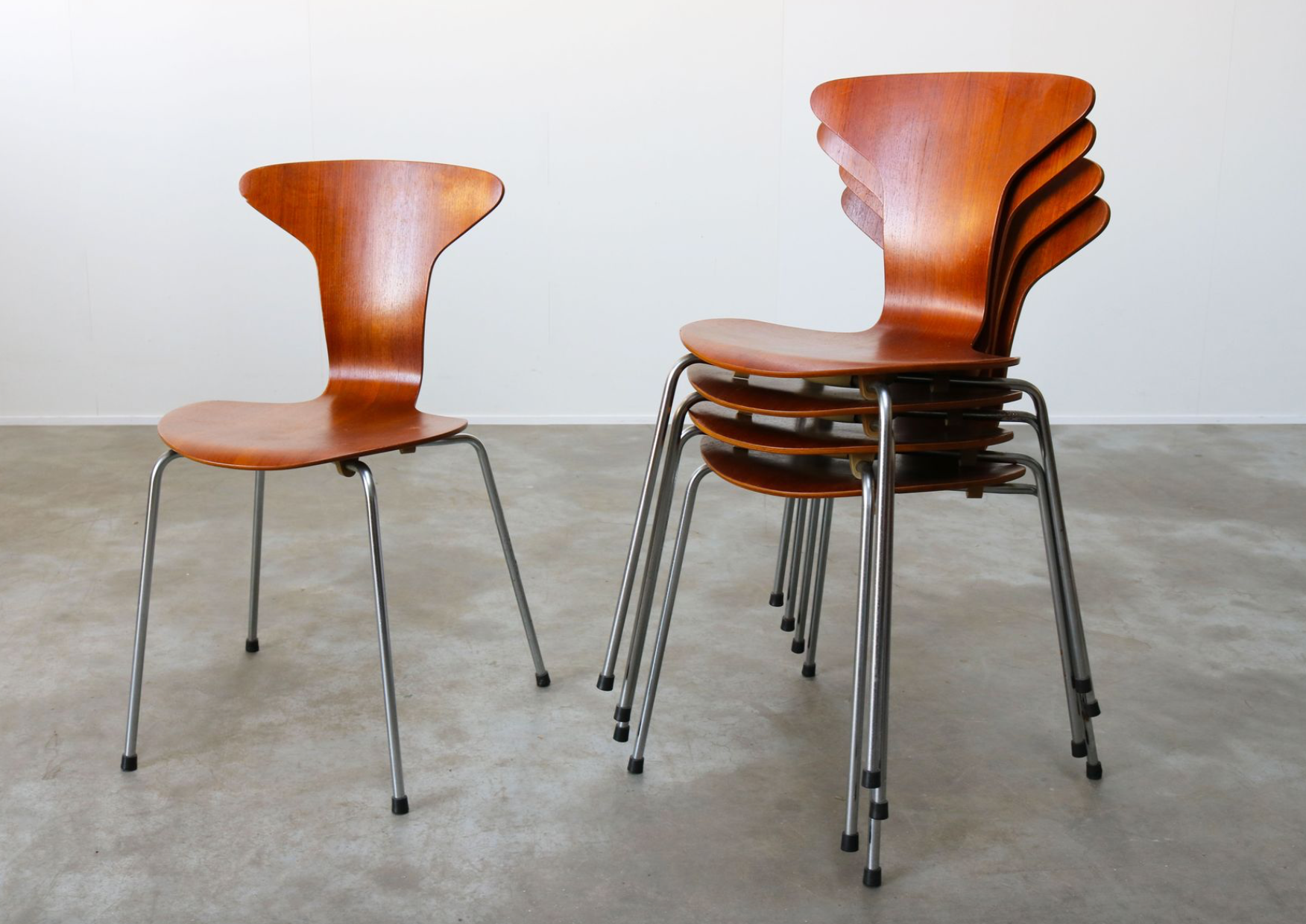 Model 3105 Mosquito chairs by Arne Jacobsen for Fritz Hansen 1967