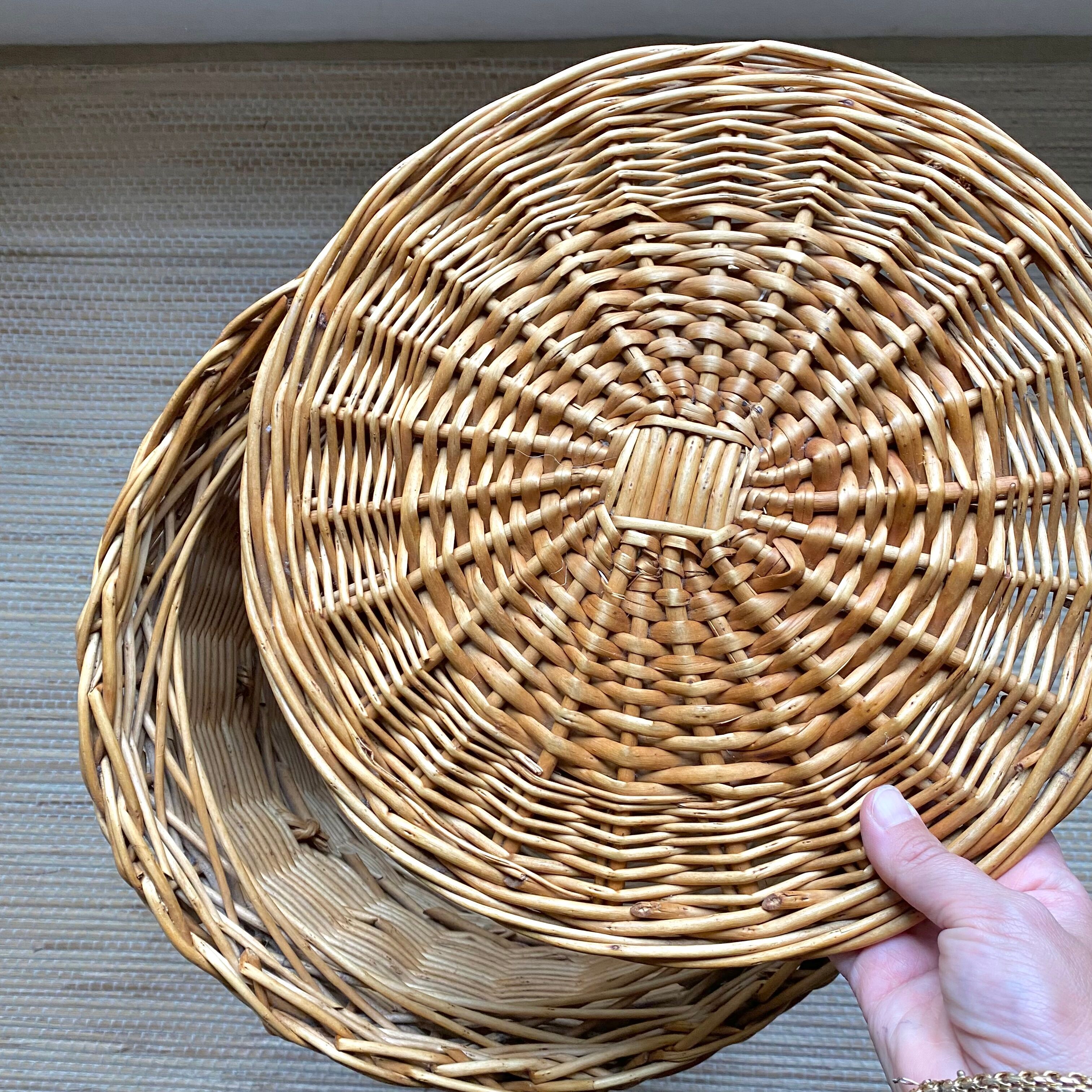 Vintage wicker linen pan