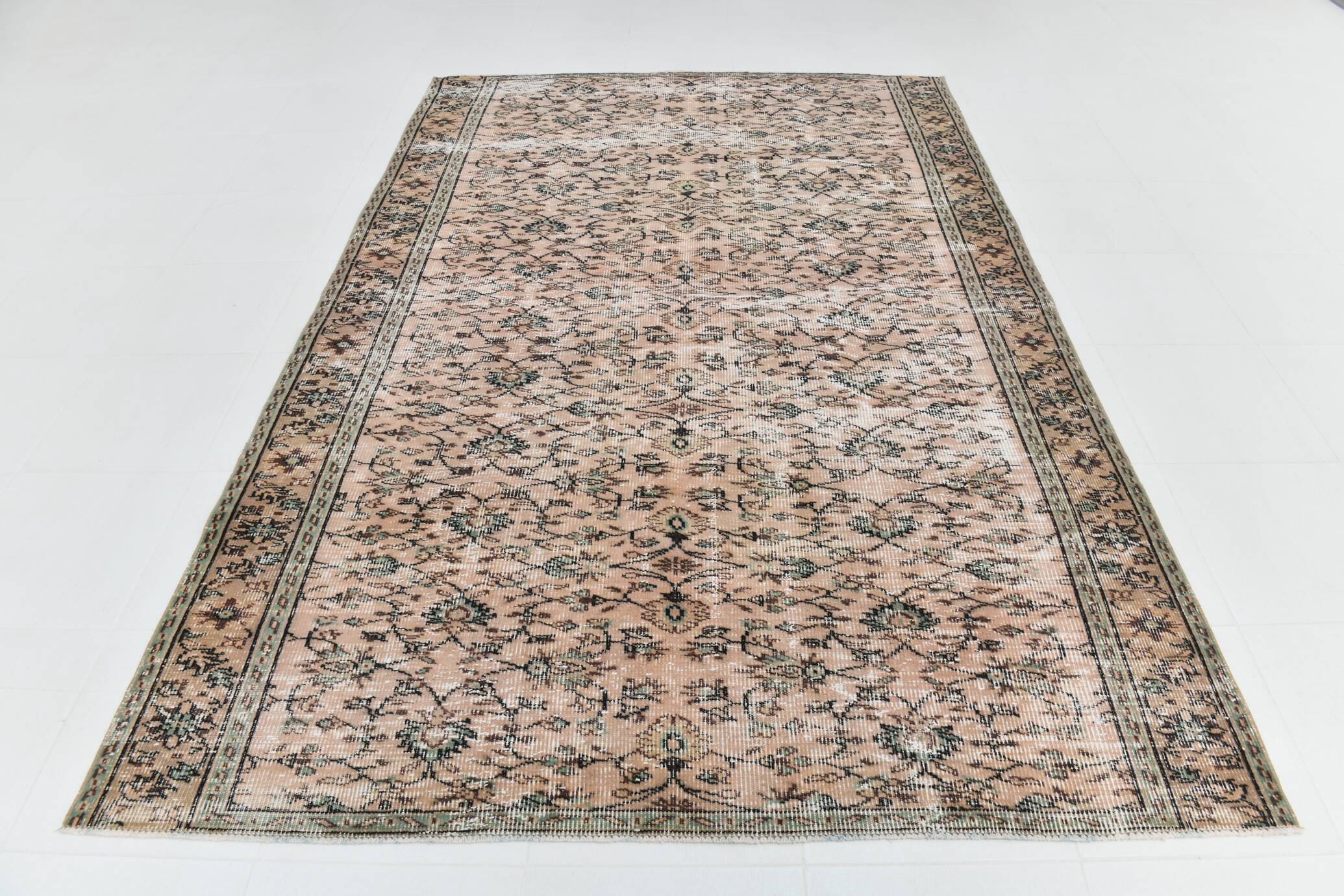 Light Blush Pink All-over Floral Vintage Rug, 188x276Cm