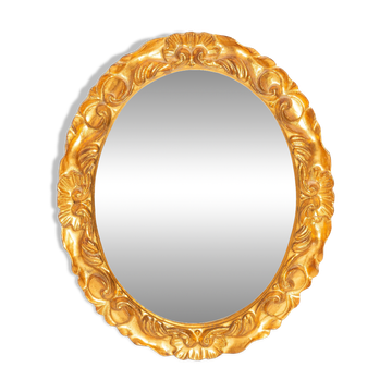 Miroir ovale décoratif en bois doré vintage avec cadre floral, Italie, années 1960