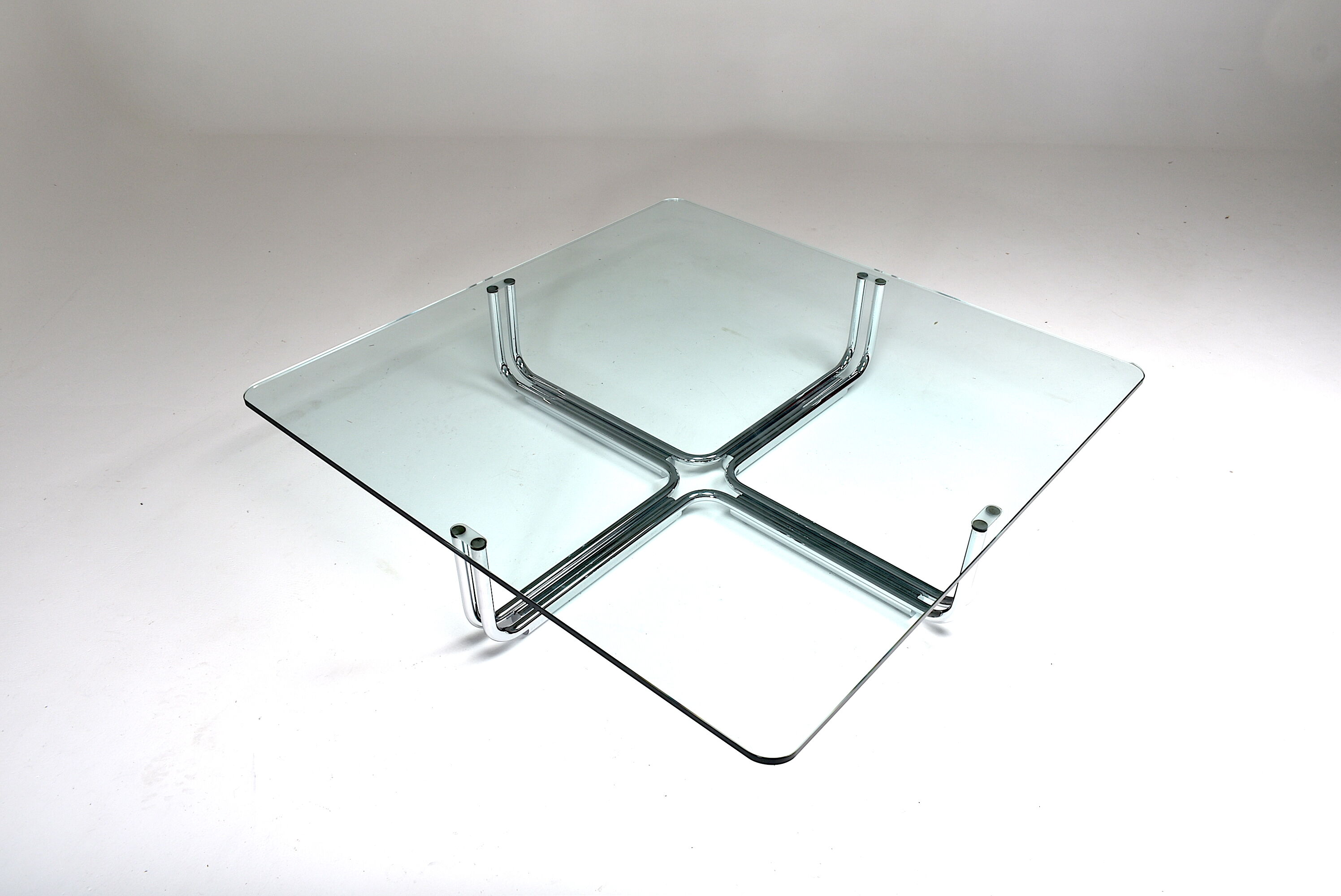 Coffee table Cassina Gianfranco Frattini model 784