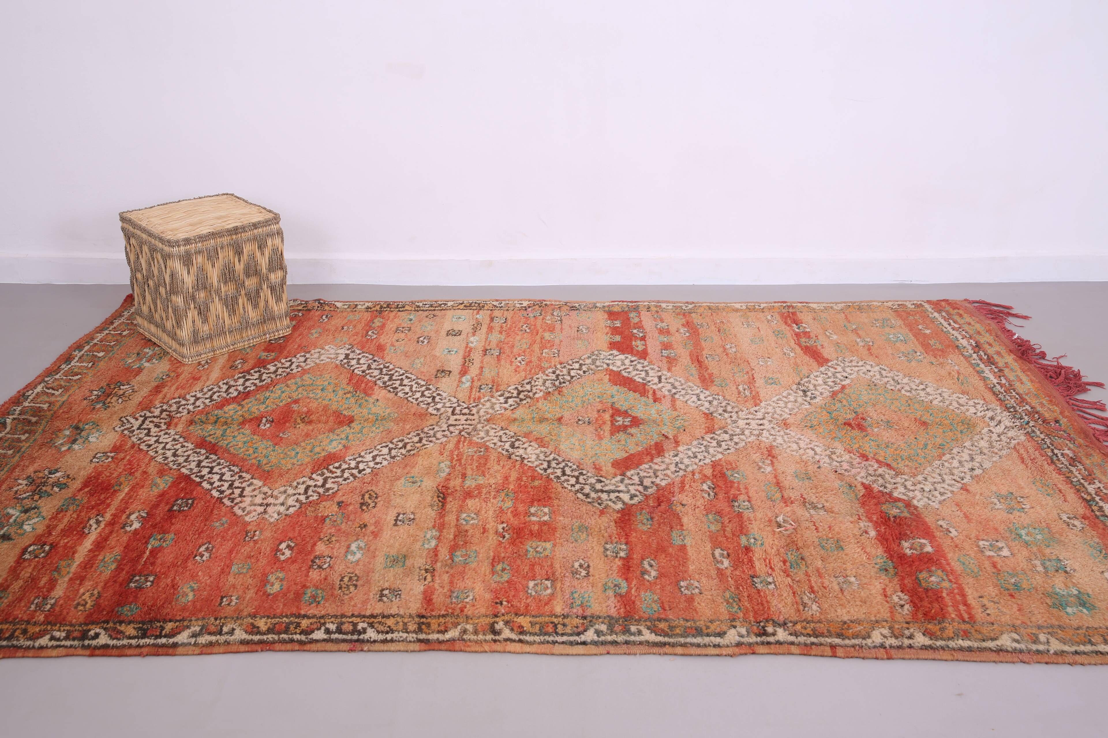 Vintage Moroccan Rug 186 x 300 cm - Berber Handmade rug - Old moroccan rug