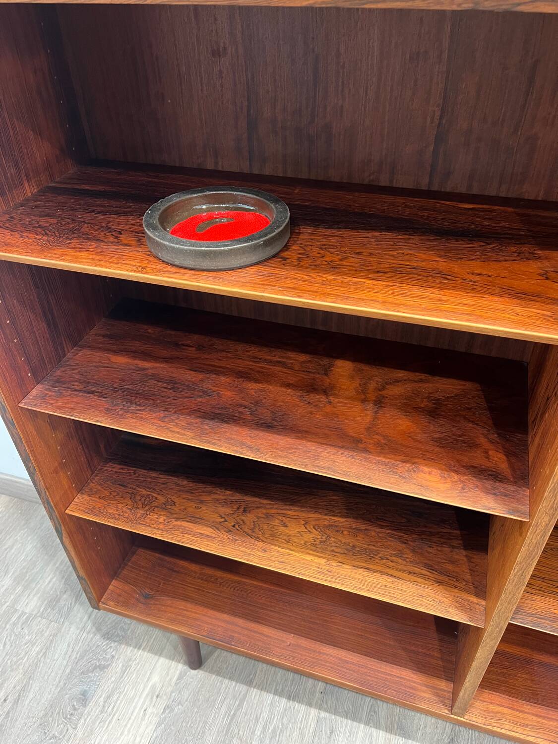 Bibliothèque scandinave en palissandre