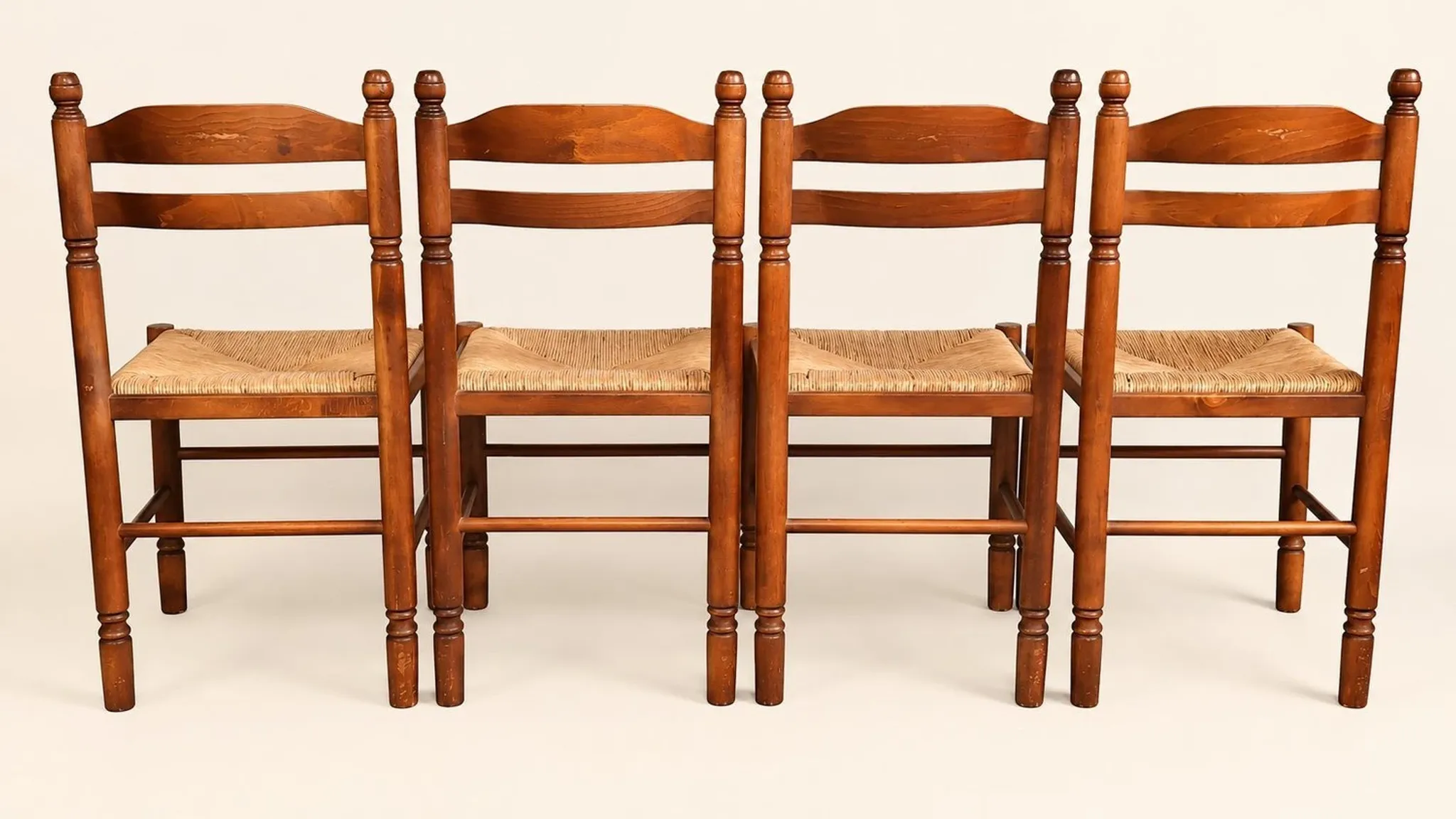 Set of 4 rustic chairs in Louis XIII style, with rush seats, early 20th century.