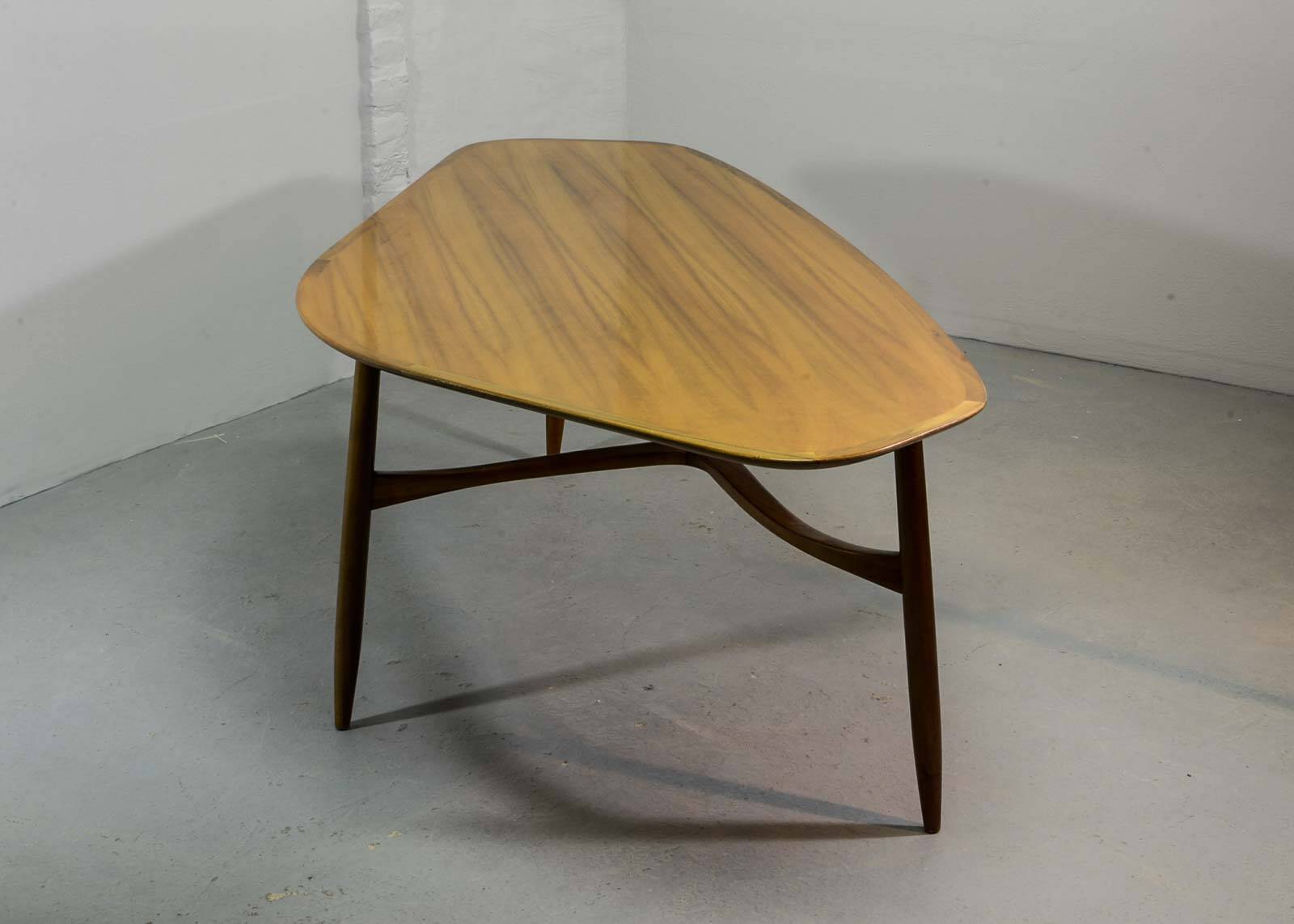Table basse en forme de rein laquée de forme libre Svante Skogh, Suède, années 1960