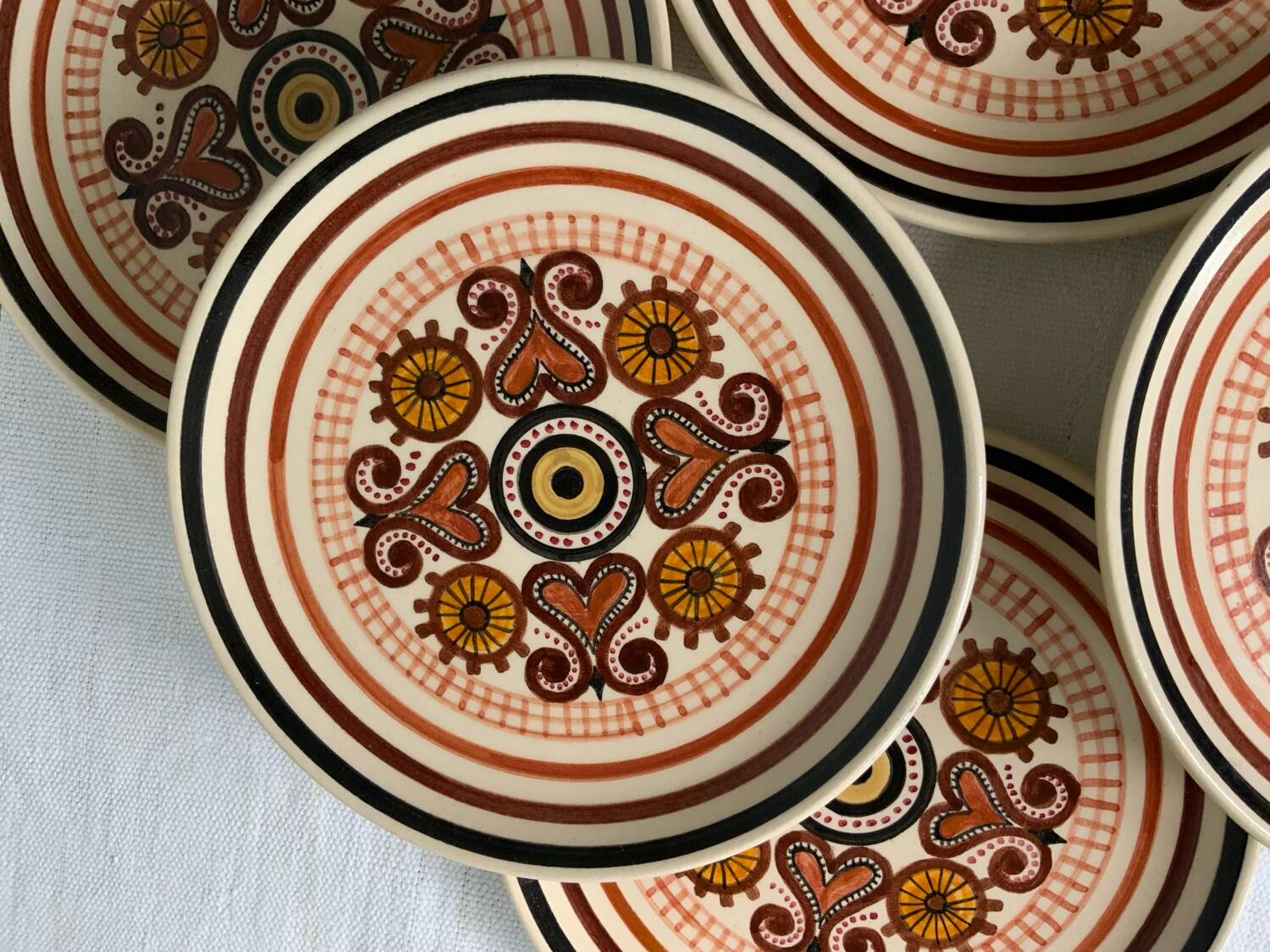 10 assiettes vintage