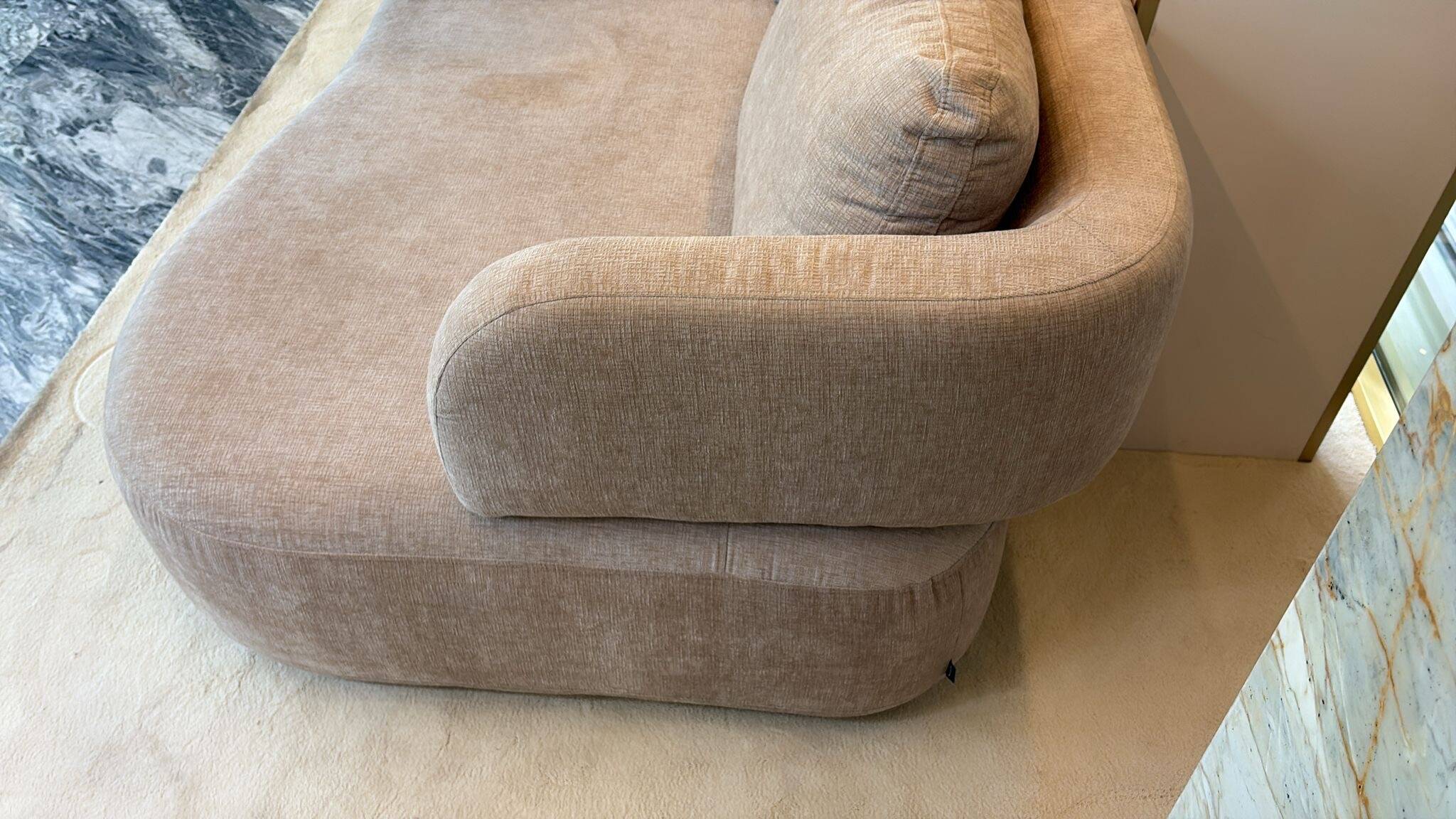 4-seater sofa