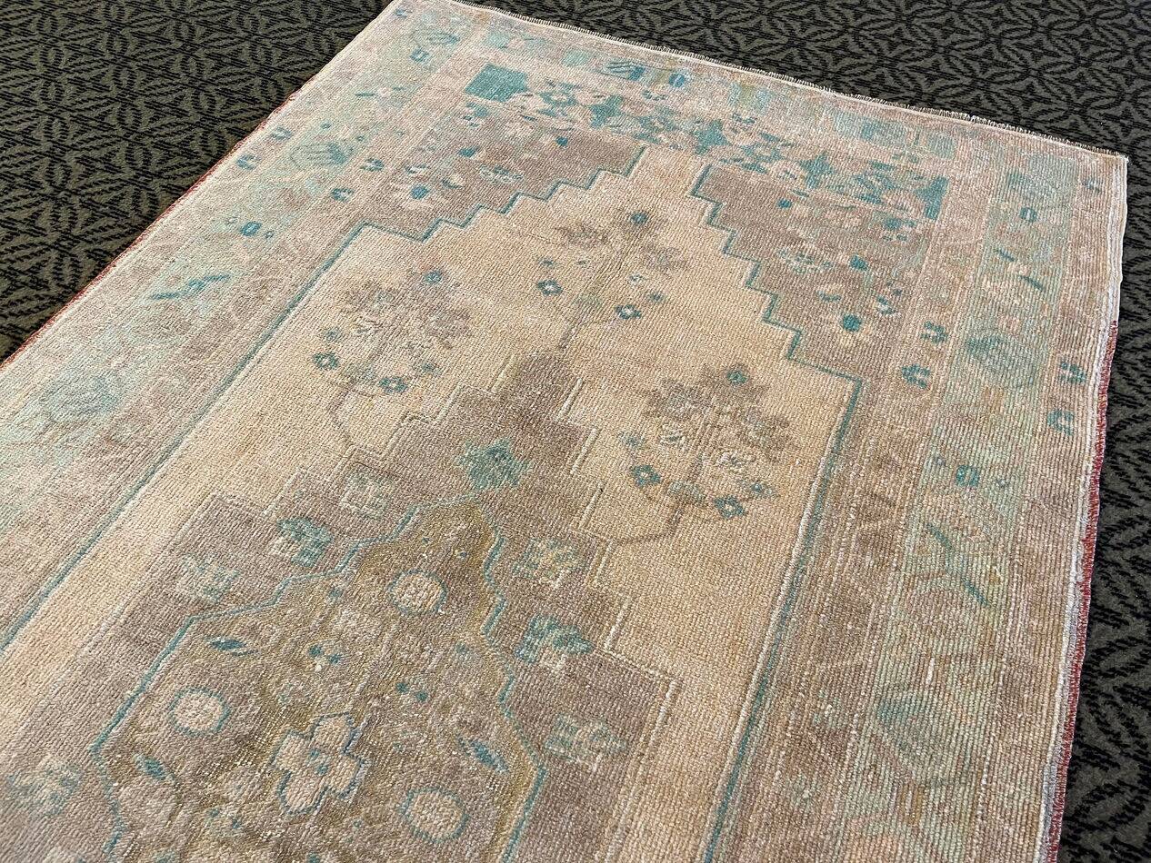 Handmade Pastel Beige Turquoise Area Rug