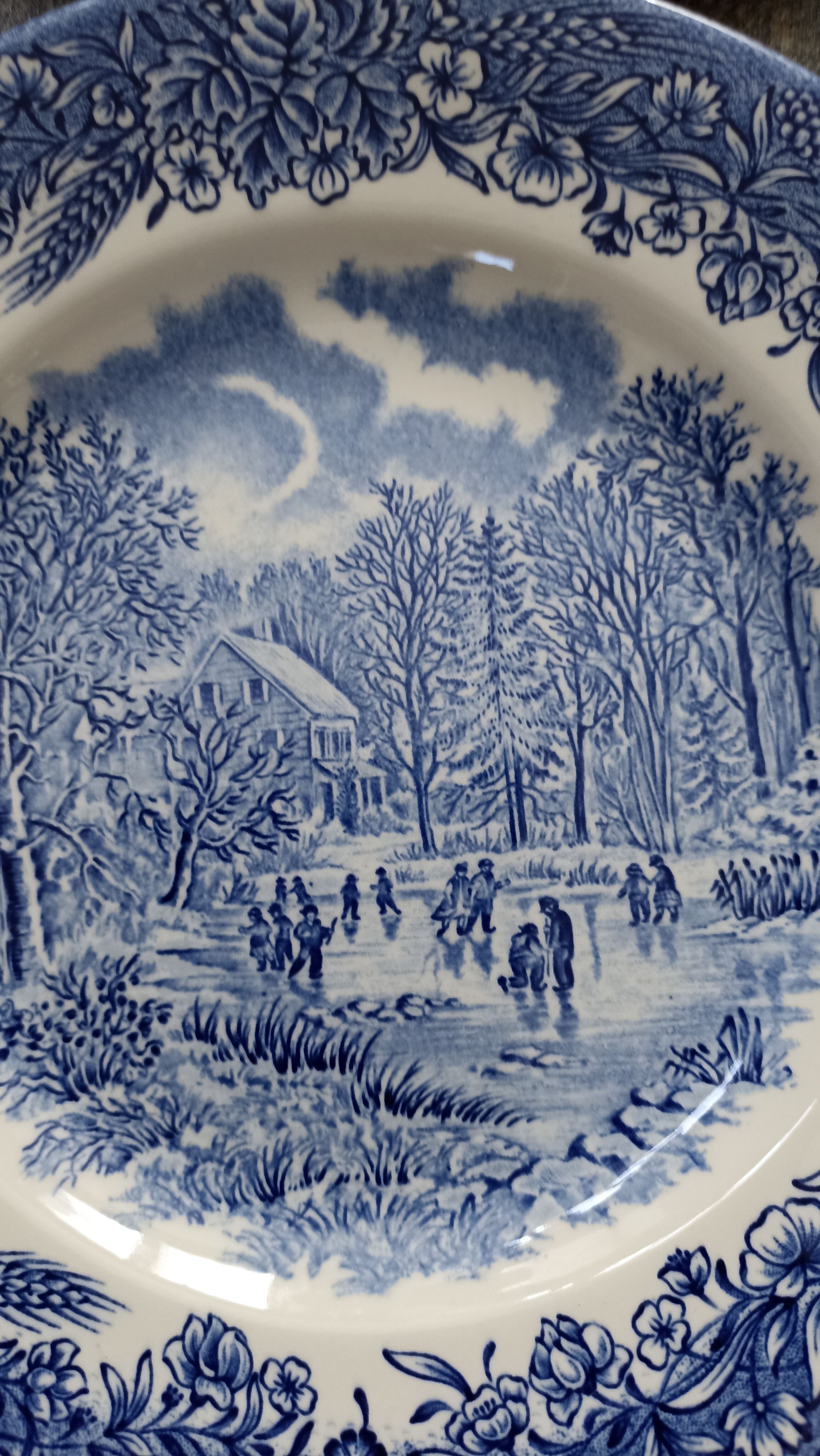 Churchill England dessert plates