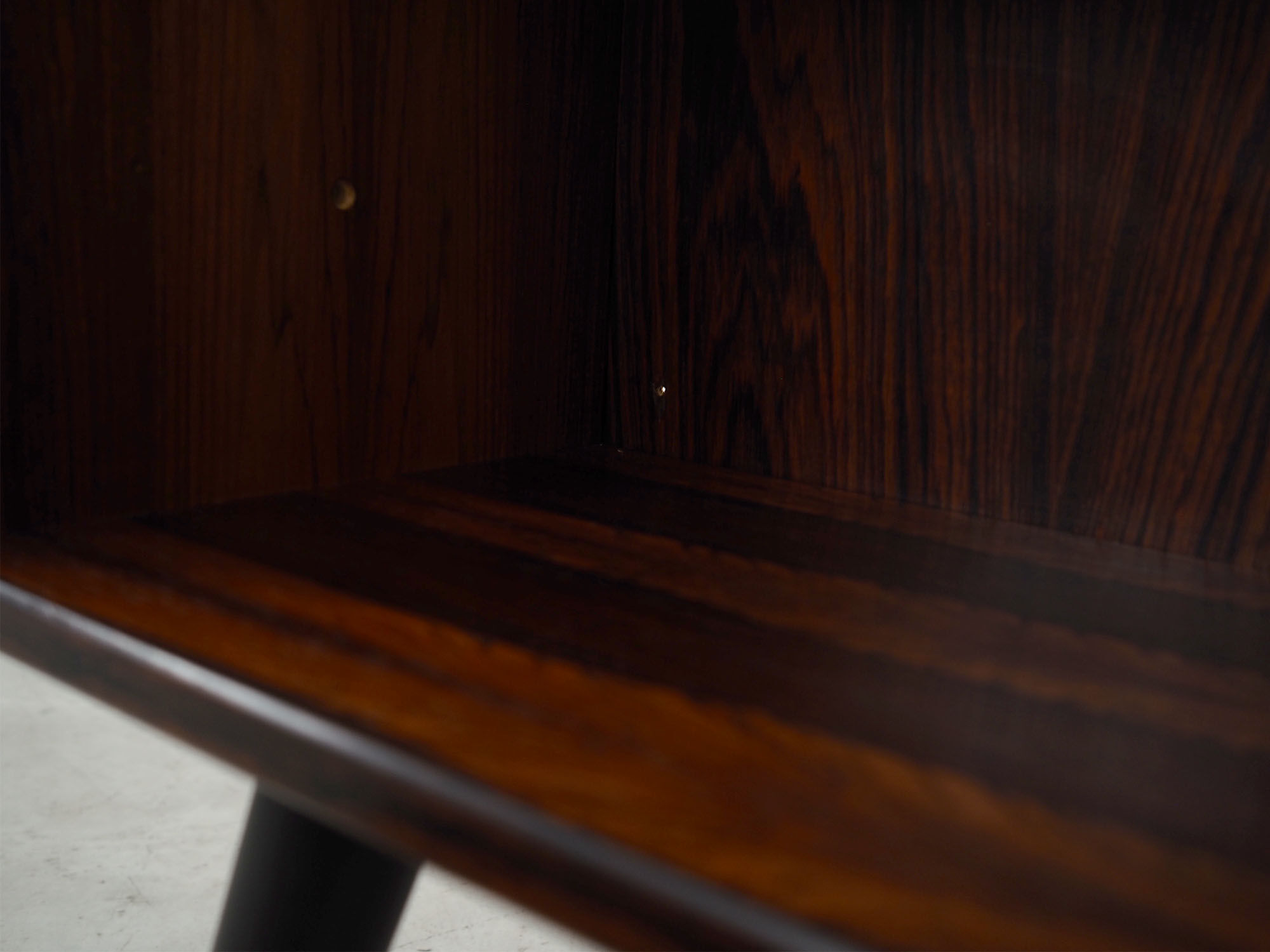 Bibliothèque en palissandre, design danois, années 70, production: Hjørnebo