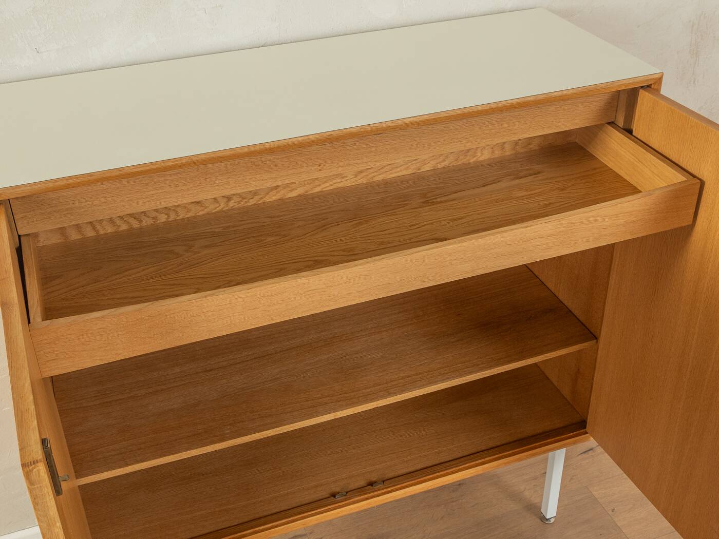 Commode des années 1960, vintage