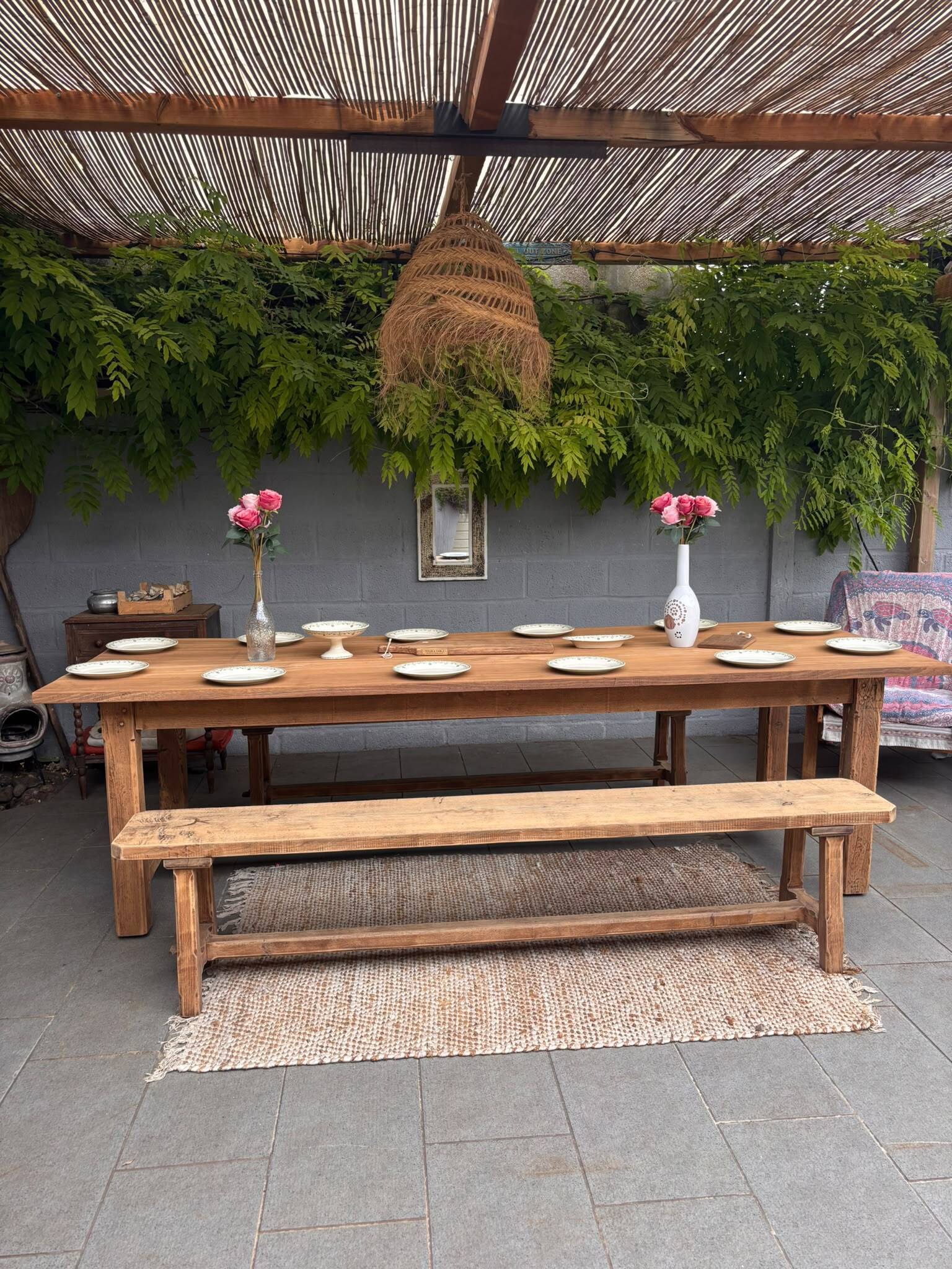 Grande table de ferme avec 2 bancs